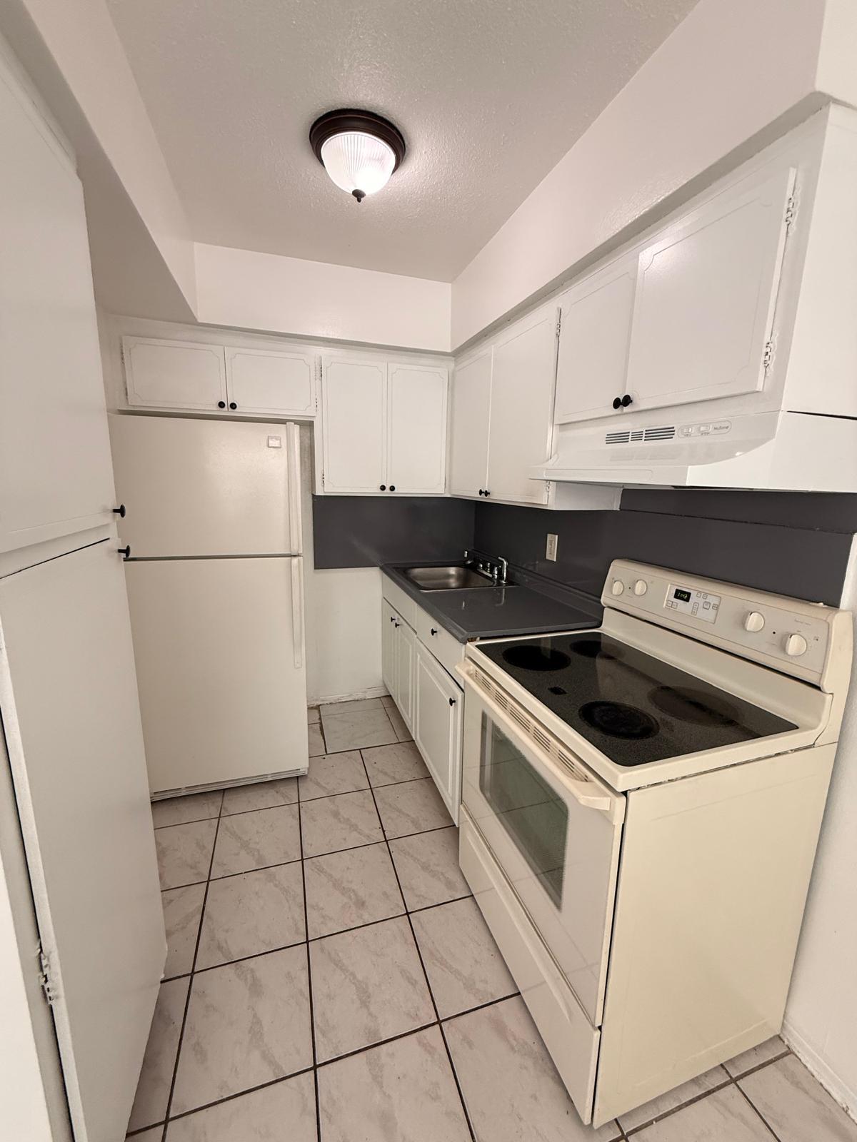 1BR – Apartment at 2501 Pierce Street #6