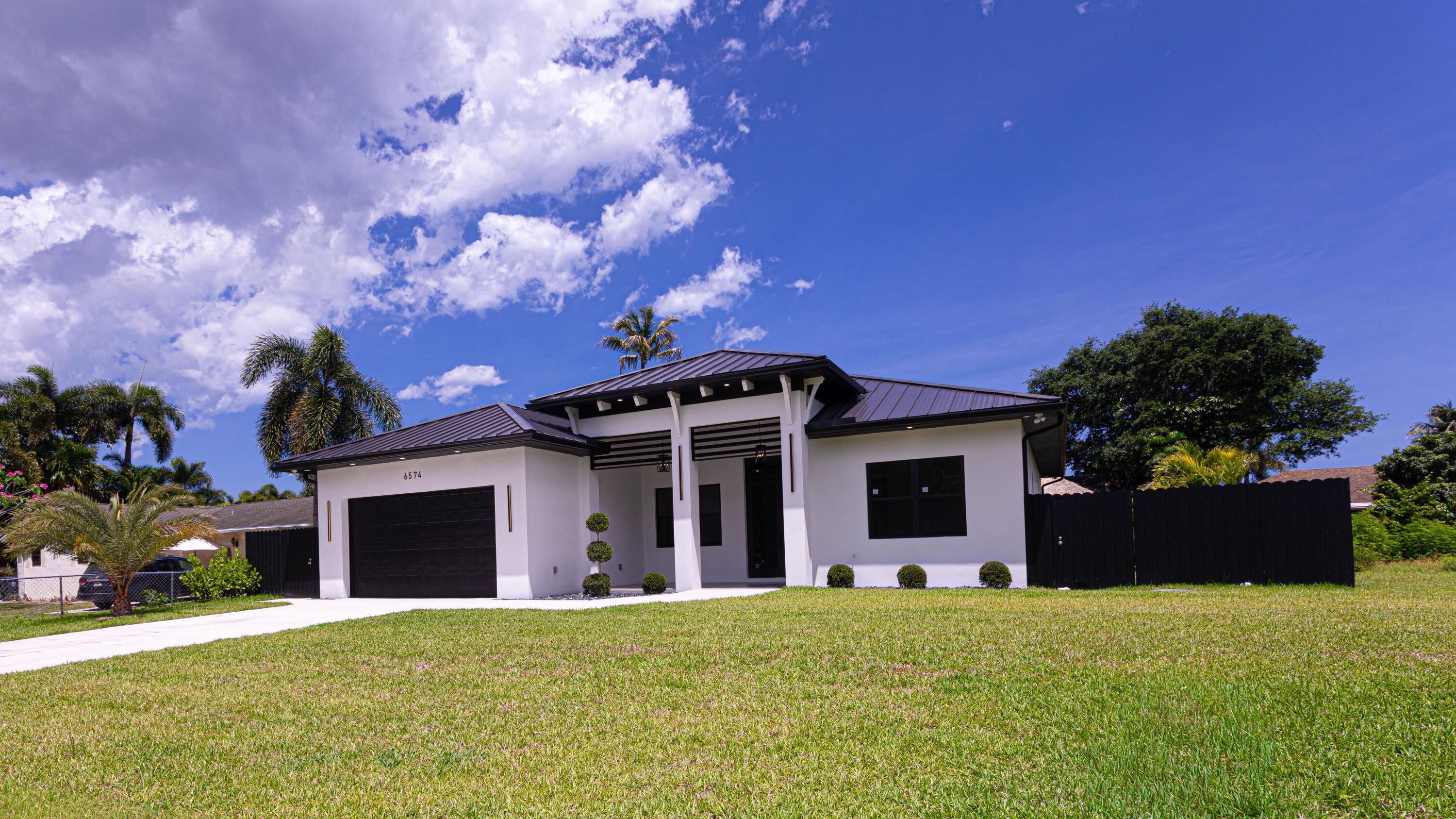 3BR – SingleFamilyResidence at 6574 Rigger Road