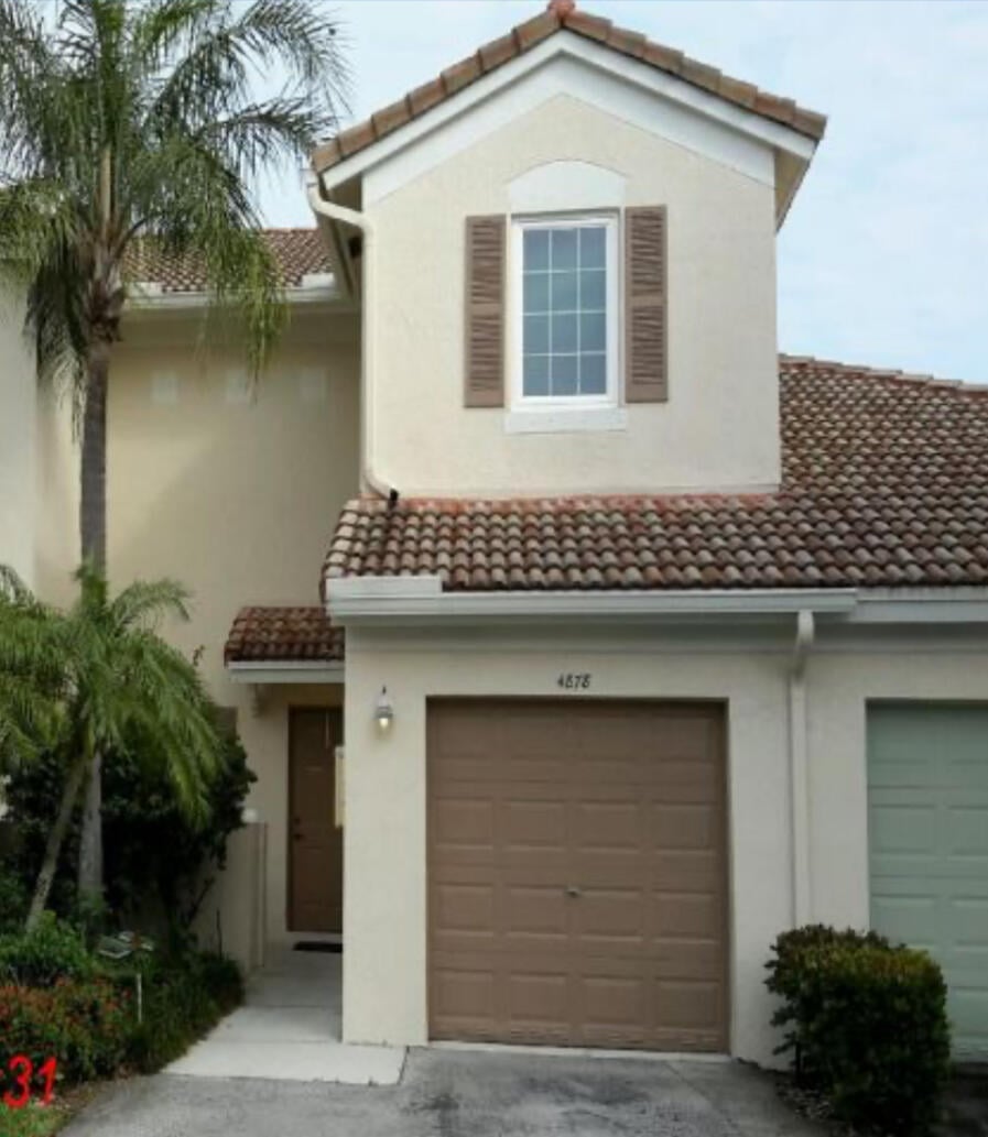 3BR – Townhouse at 4878 SW 32nd Terrace