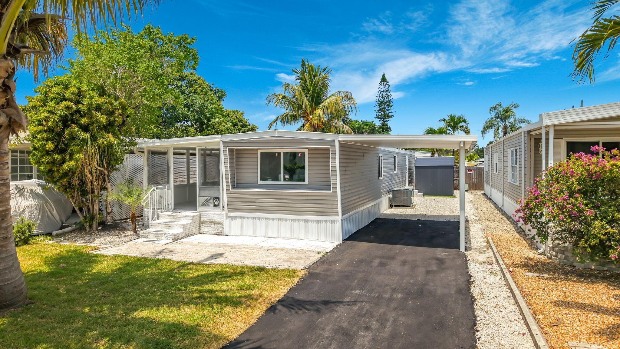 3BR – ManufacturedHome at 2611 E Marina Drive