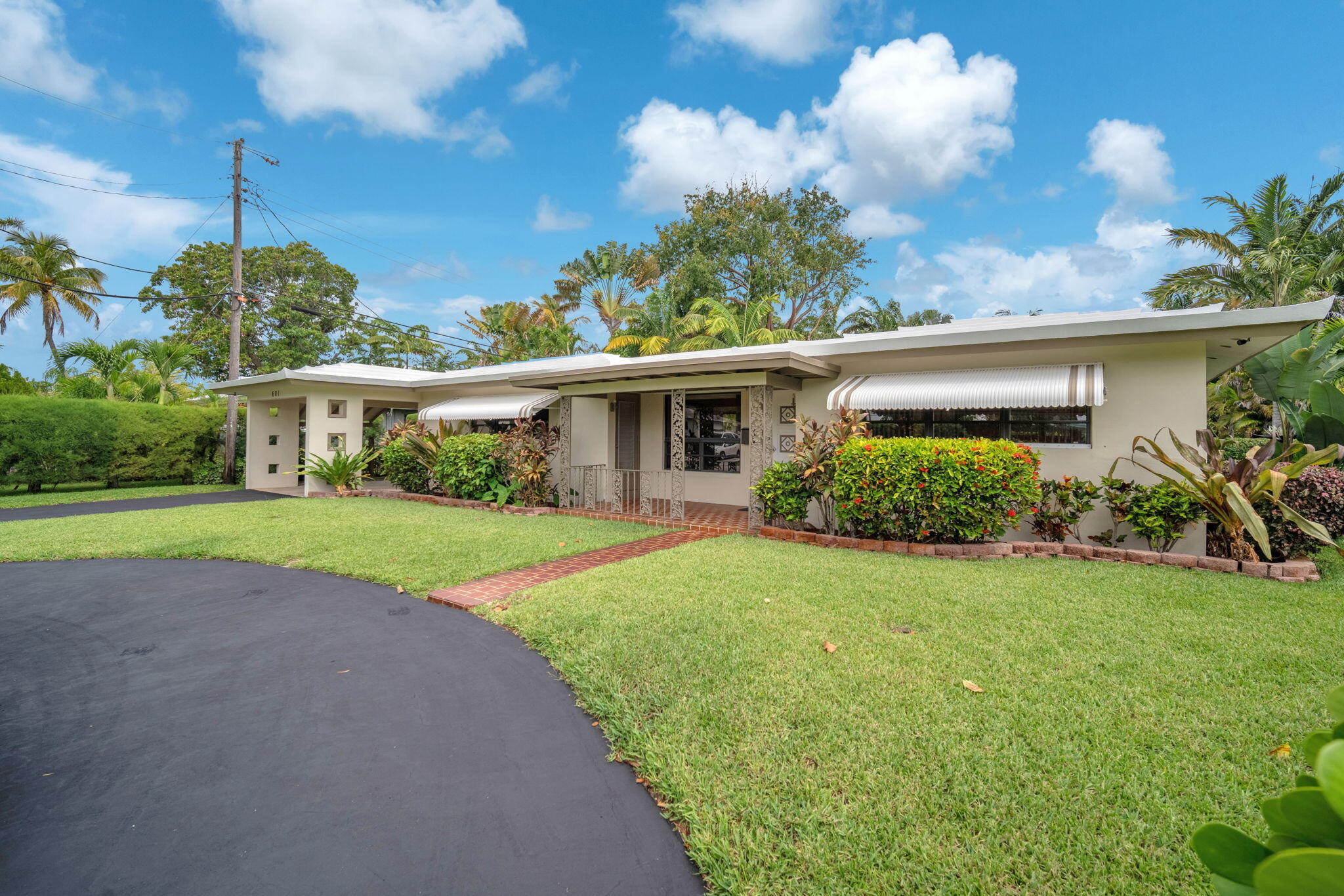 3BR – SingleFamilyResidence at 601 NW 29th Street
