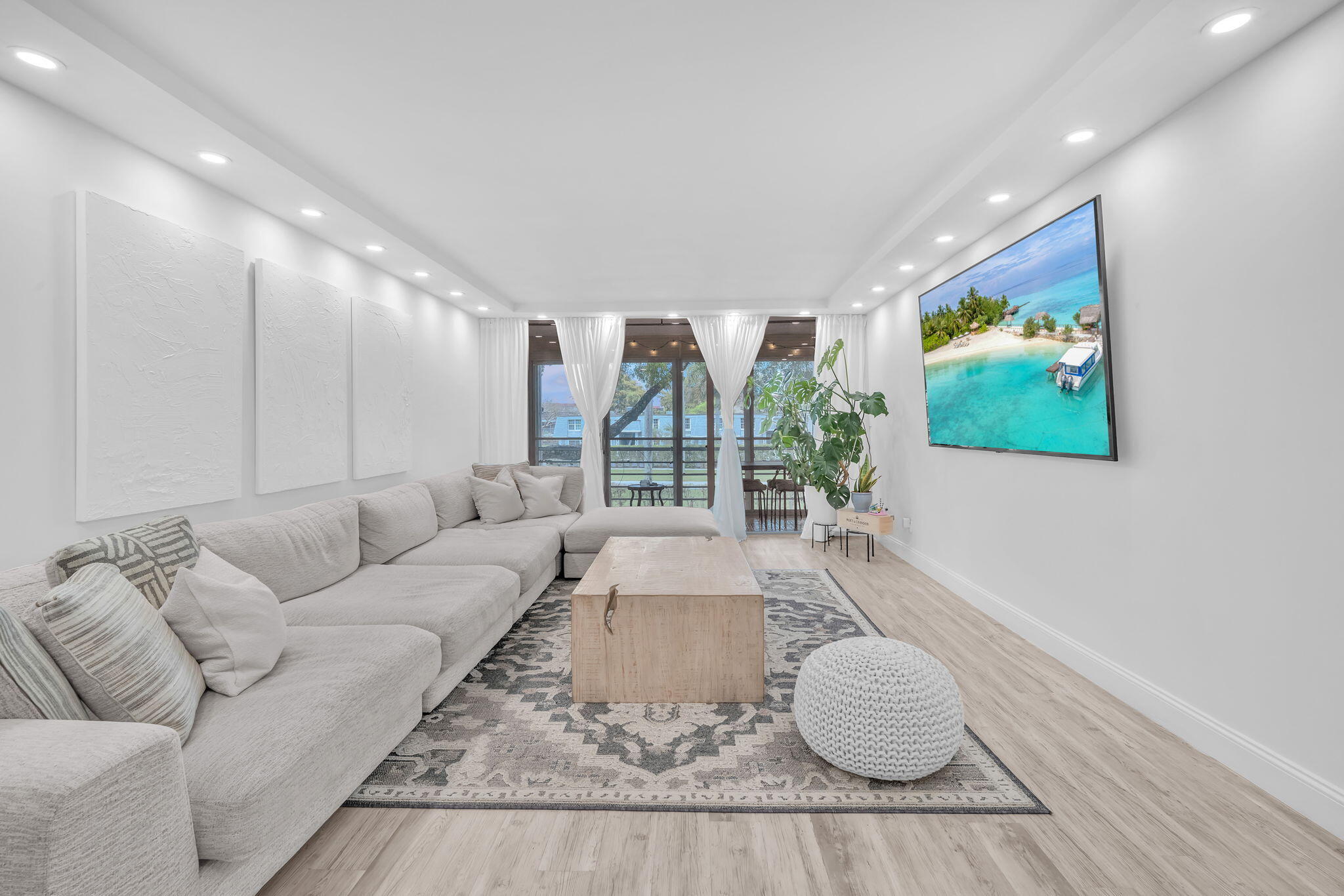 2BR – Condominium at 6921 Cypress Road #Apt B19
