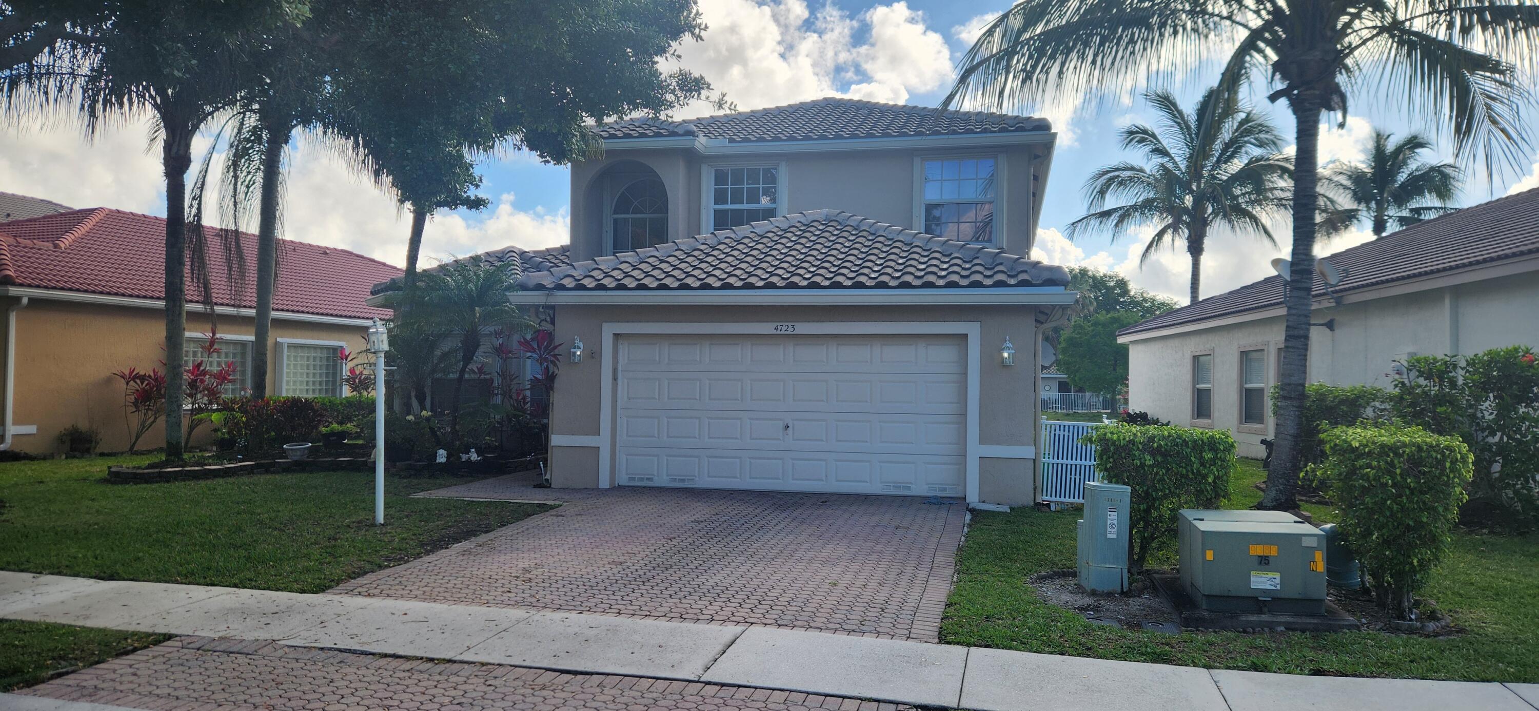 3BR – SingleFamilyResidence at 4723 NW 119th Avenue