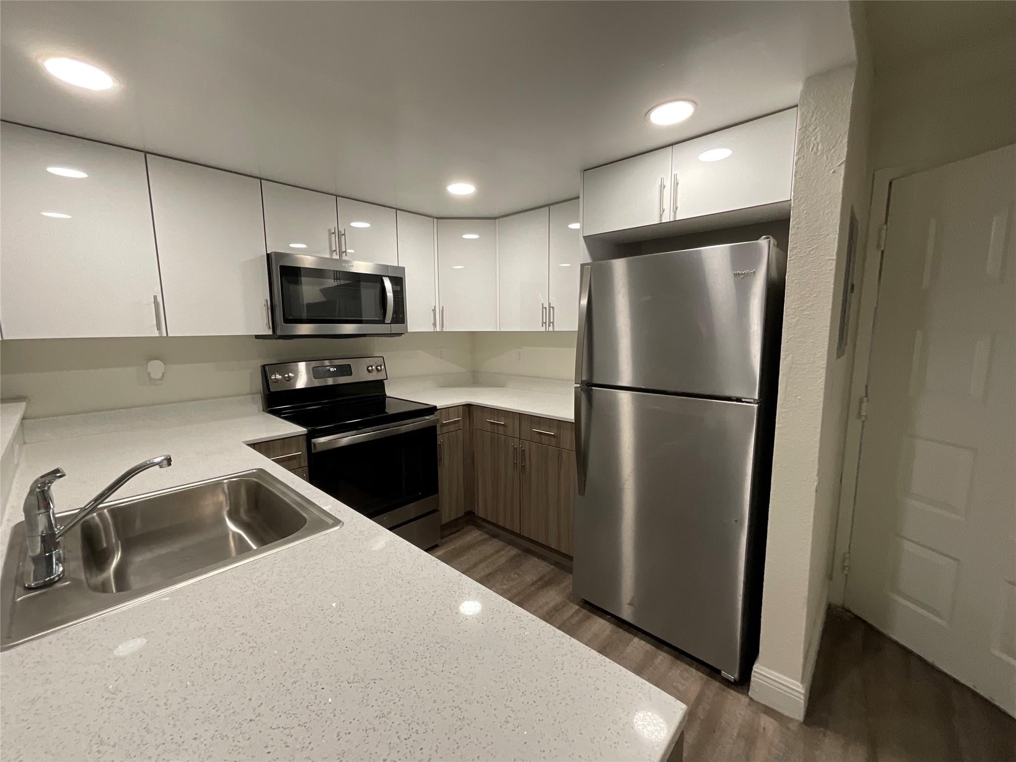 1BR – Condominium at 19455 NE 10 Avenue #05-409