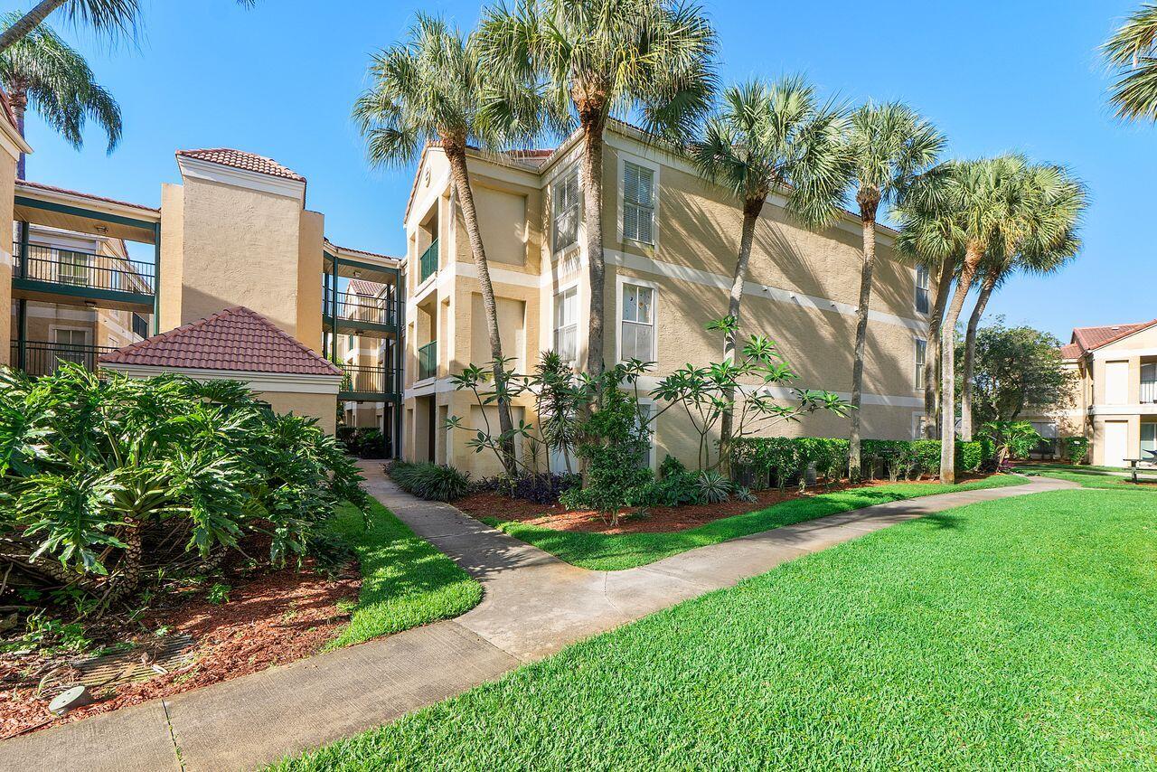 2BR – Condominium at 875 Riverside Drive #710