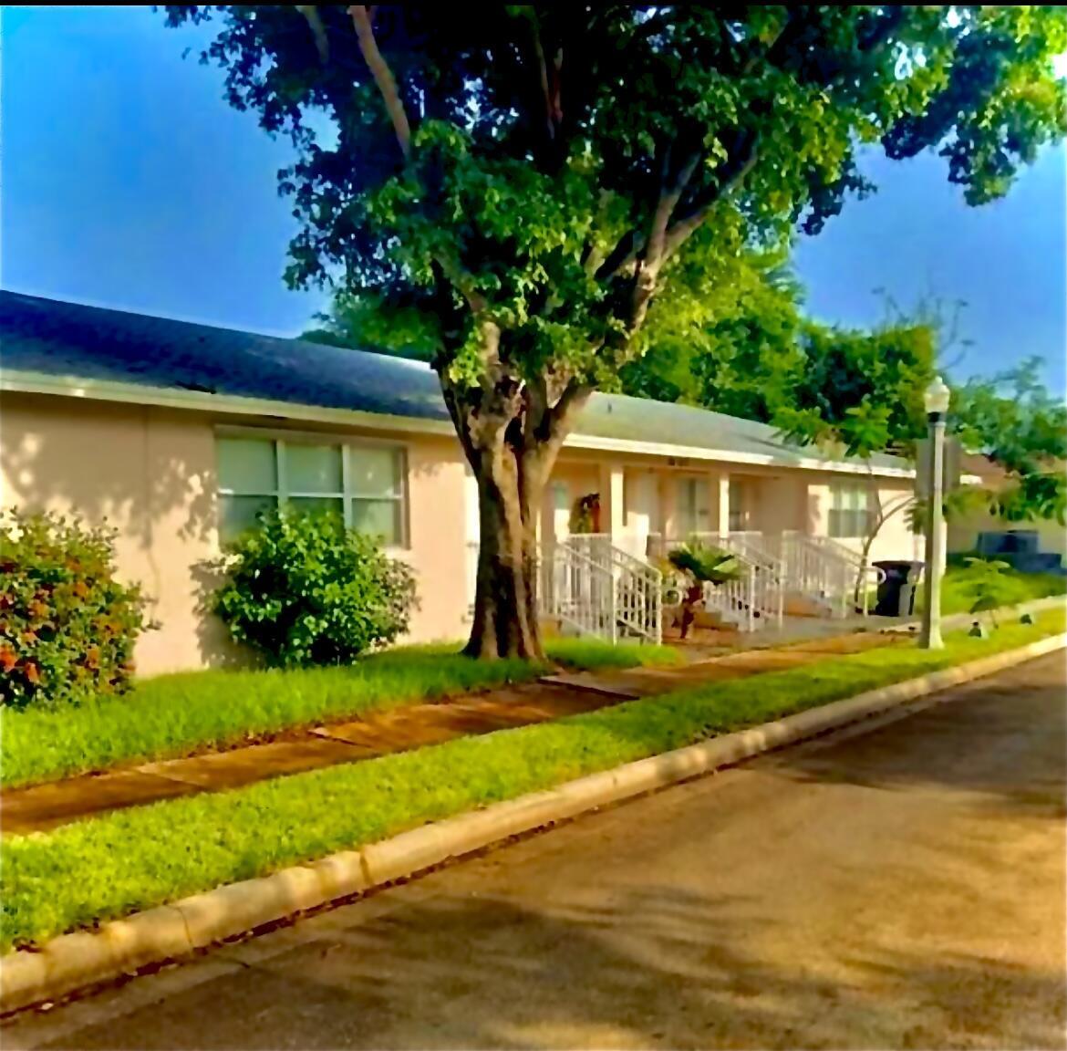 3BR – Apartment at 701 5th Street #1