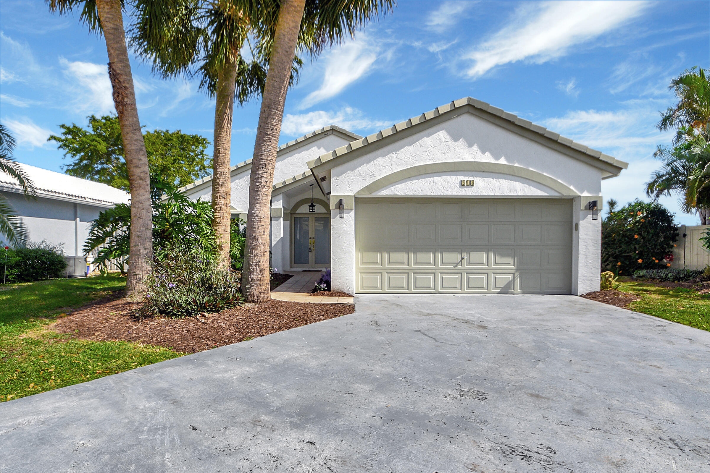 3BR – SingleFamilyResidence at 215 NW 40th Avenue