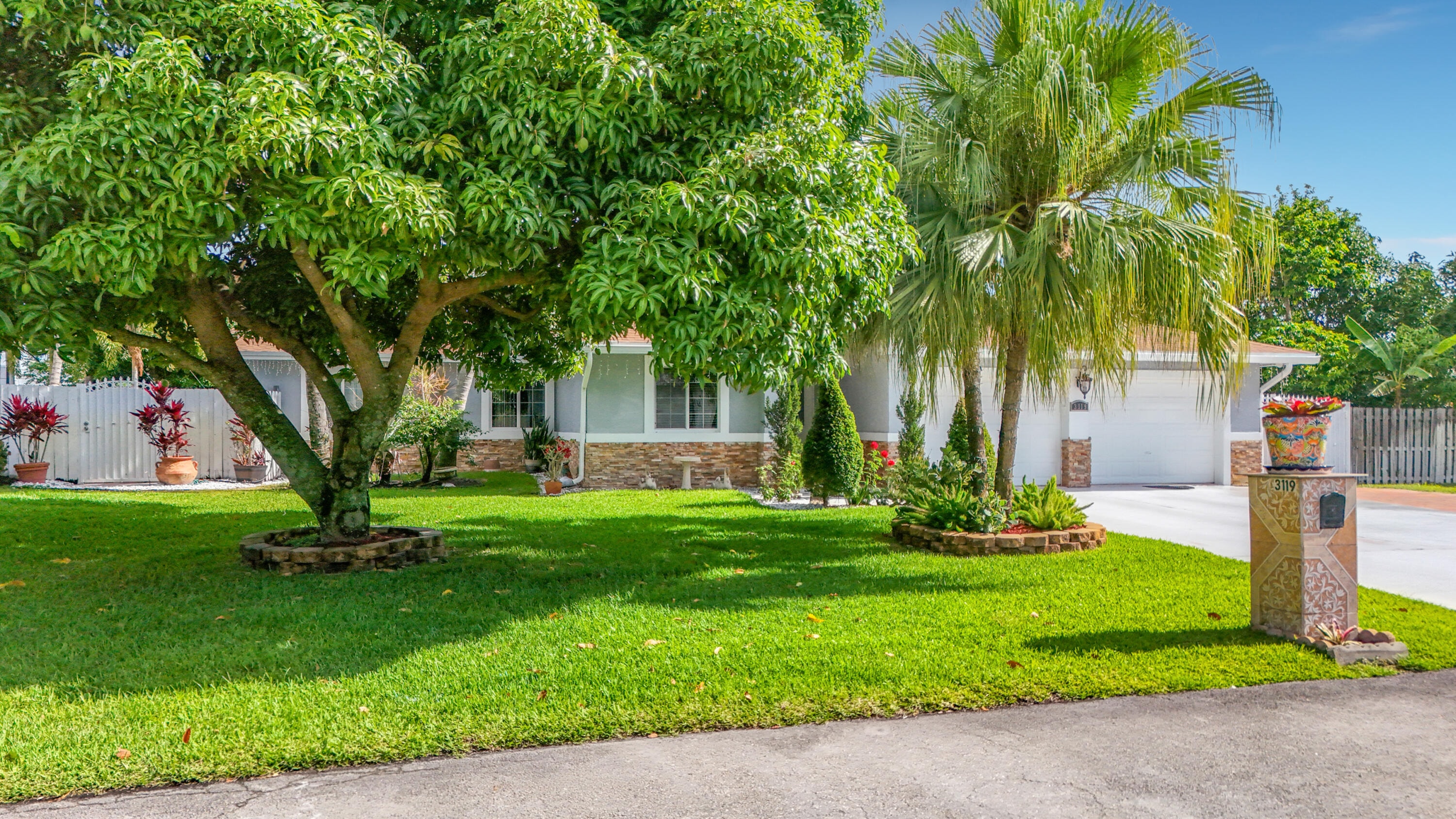 4BR – SingleFamilyResidence at 3119 Indian Trail