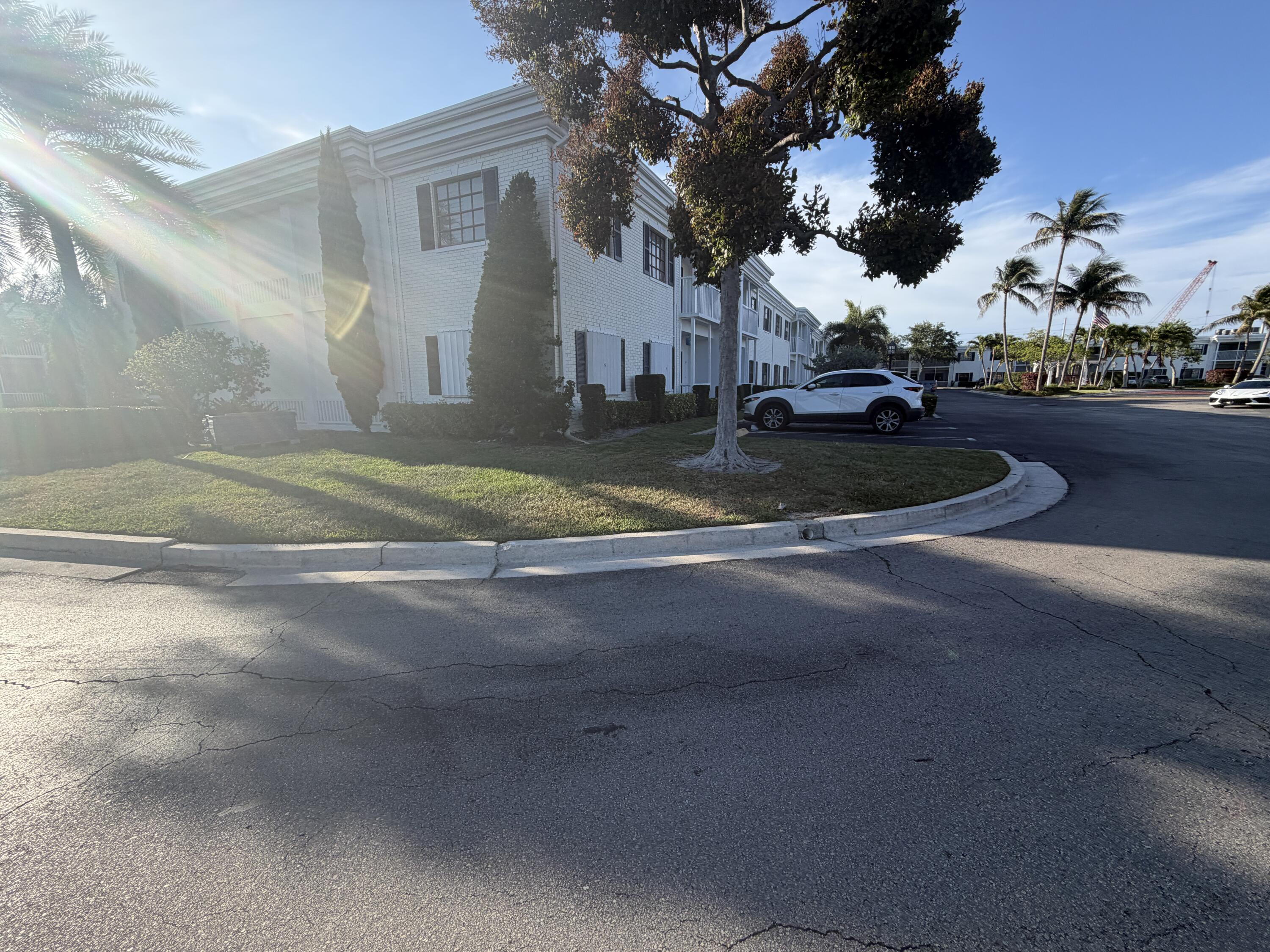 2BR – Condominium at 140 Cypress Club Drive #422
