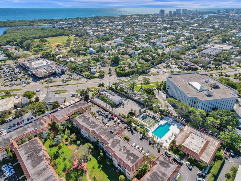 2BR – Condominium at 400 NE 20th Street #C311