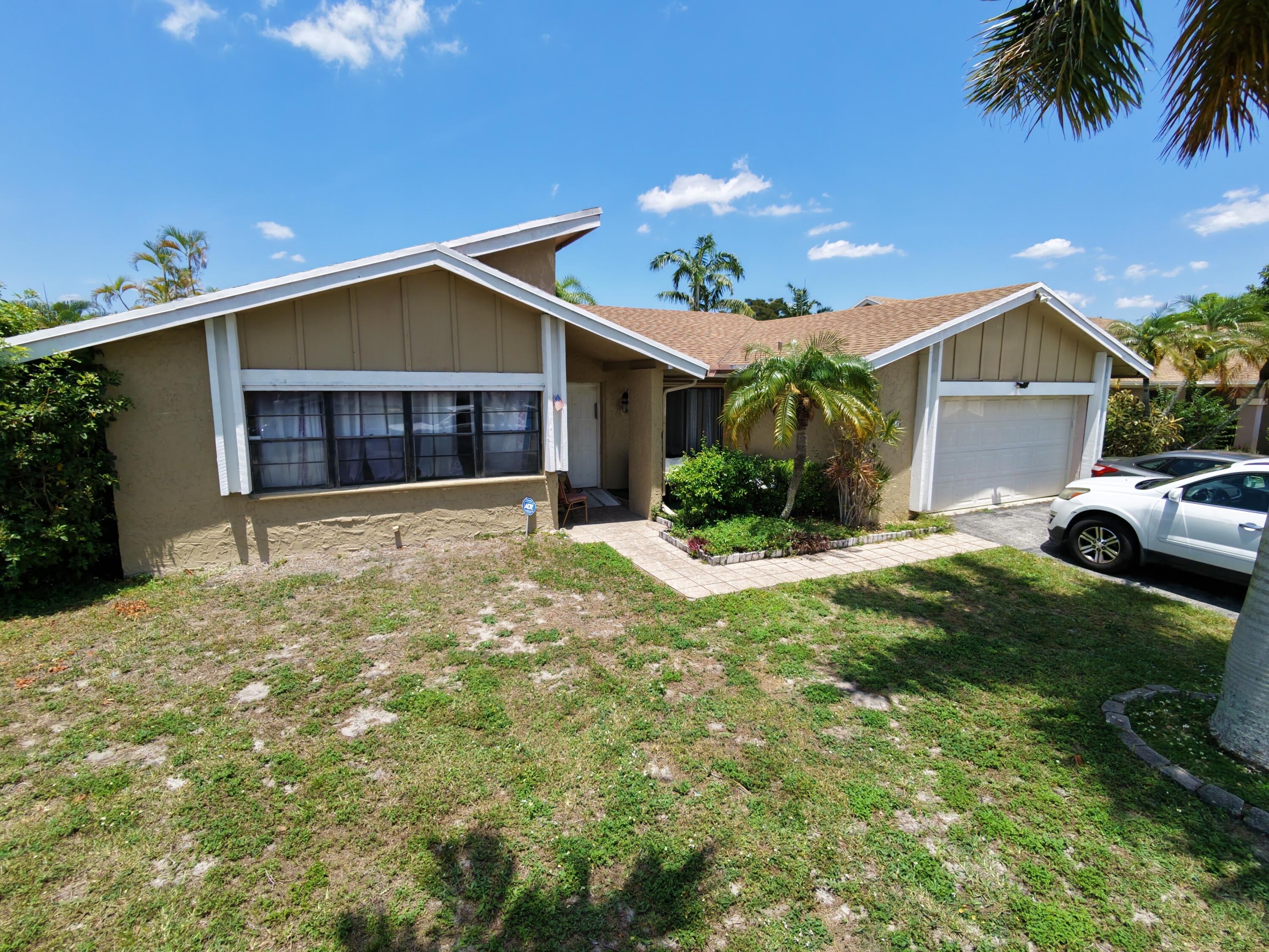 4BR – SingleFamilyResidence at 9711 NW 33rd Street
