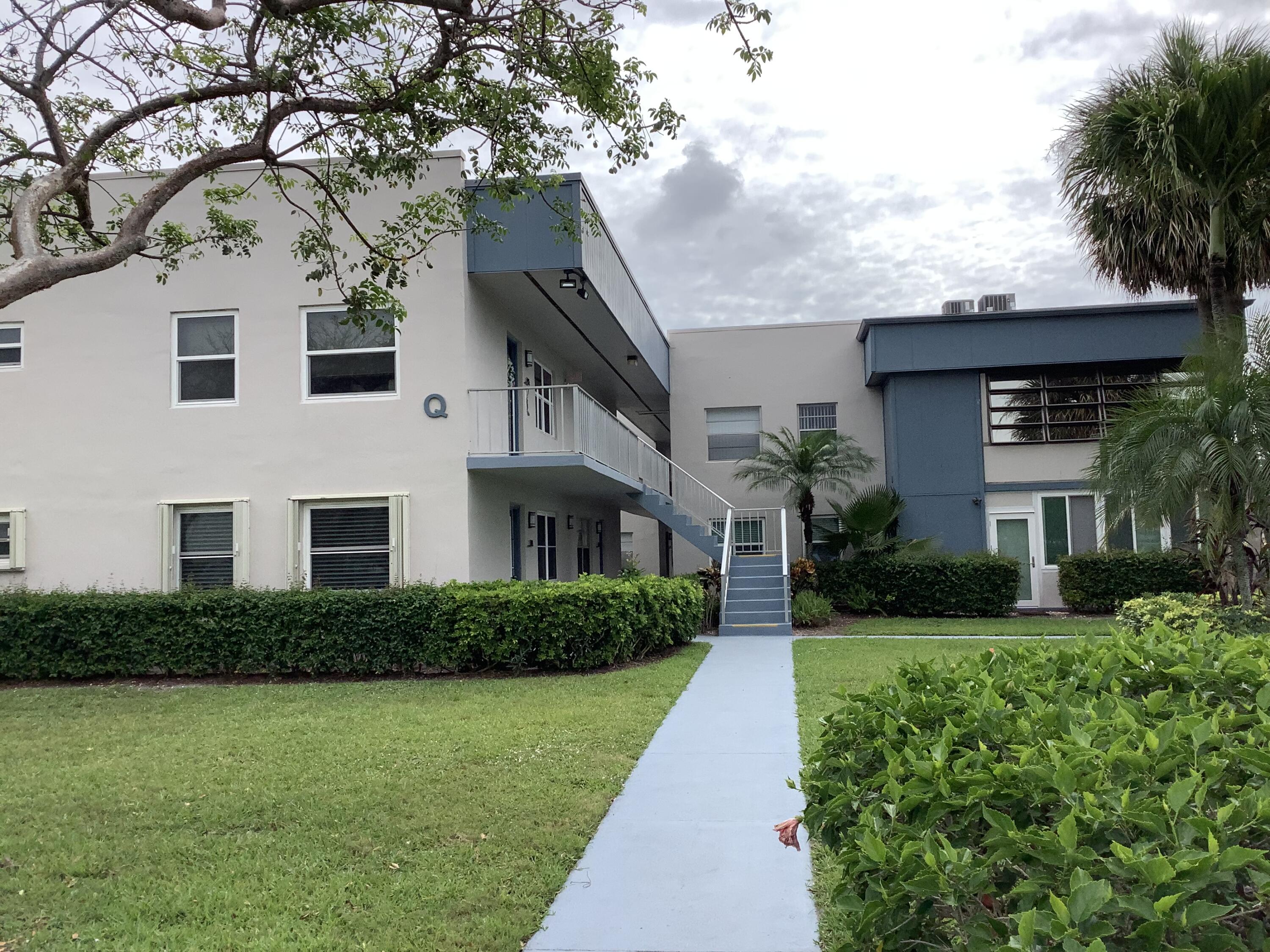 2BR – Condominium at 794 Normandy Q