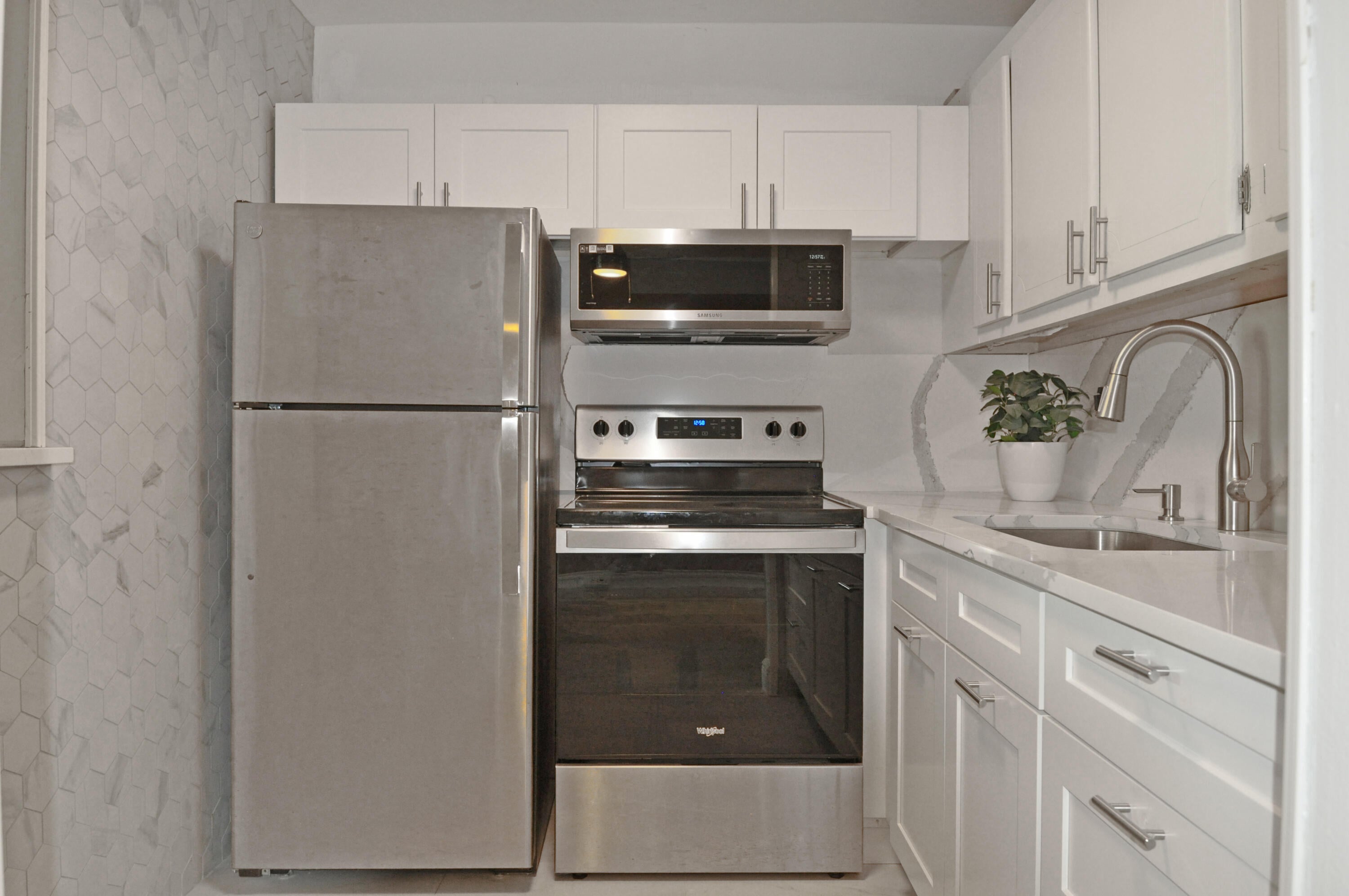 1BR – Condominium at 238 Chatham L