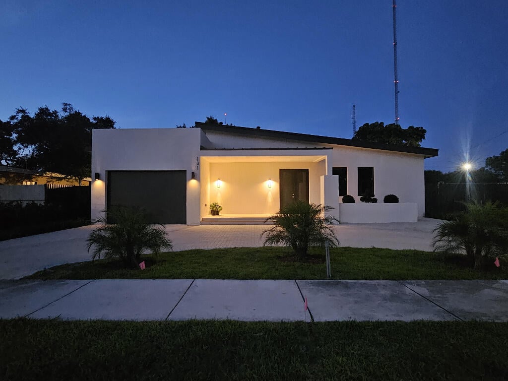4BR – SingleFamilyResidence at 131 Miami Gardens Road