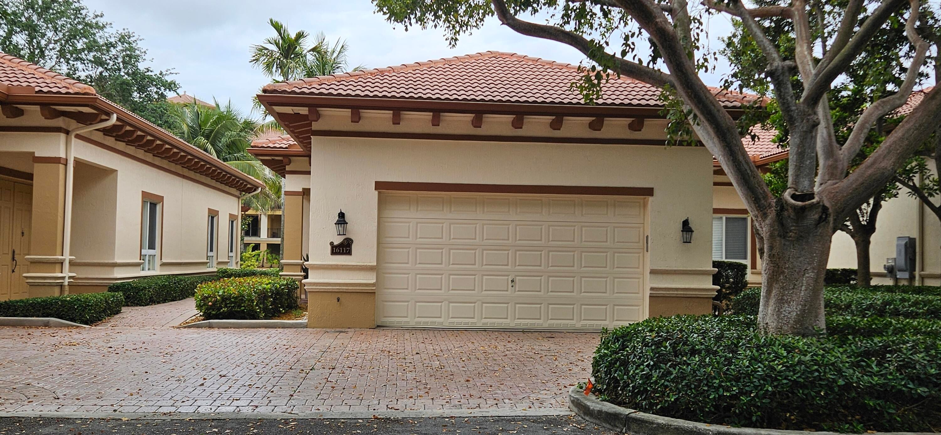 3BR – RNT at 16117 Emerald Estates Drive