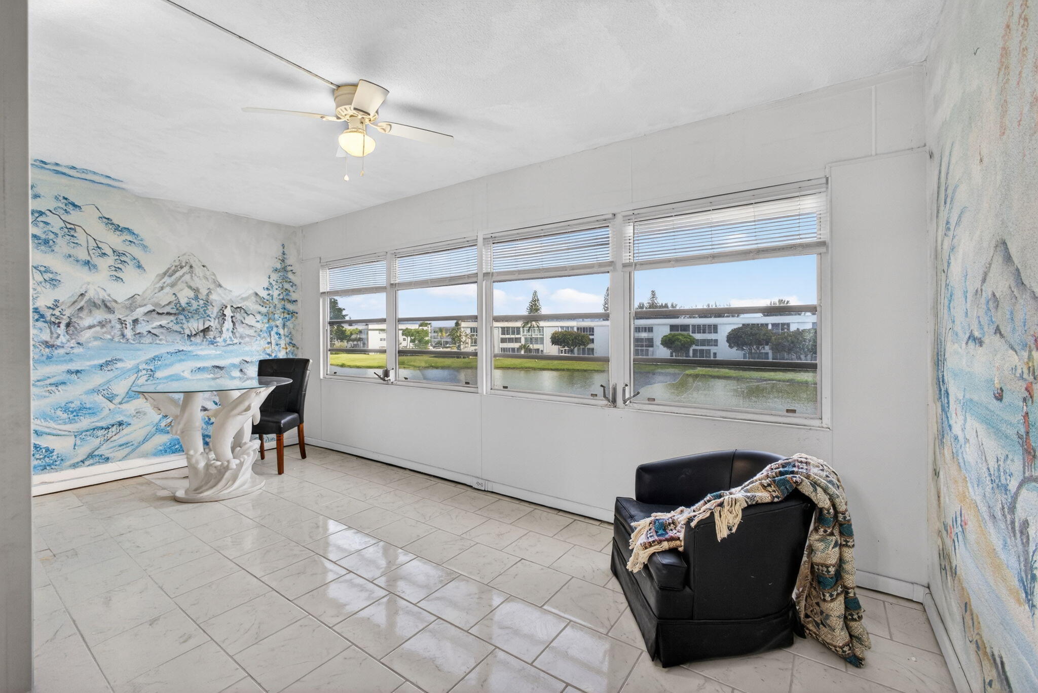 2BR – Condominium at 348 Wellington H