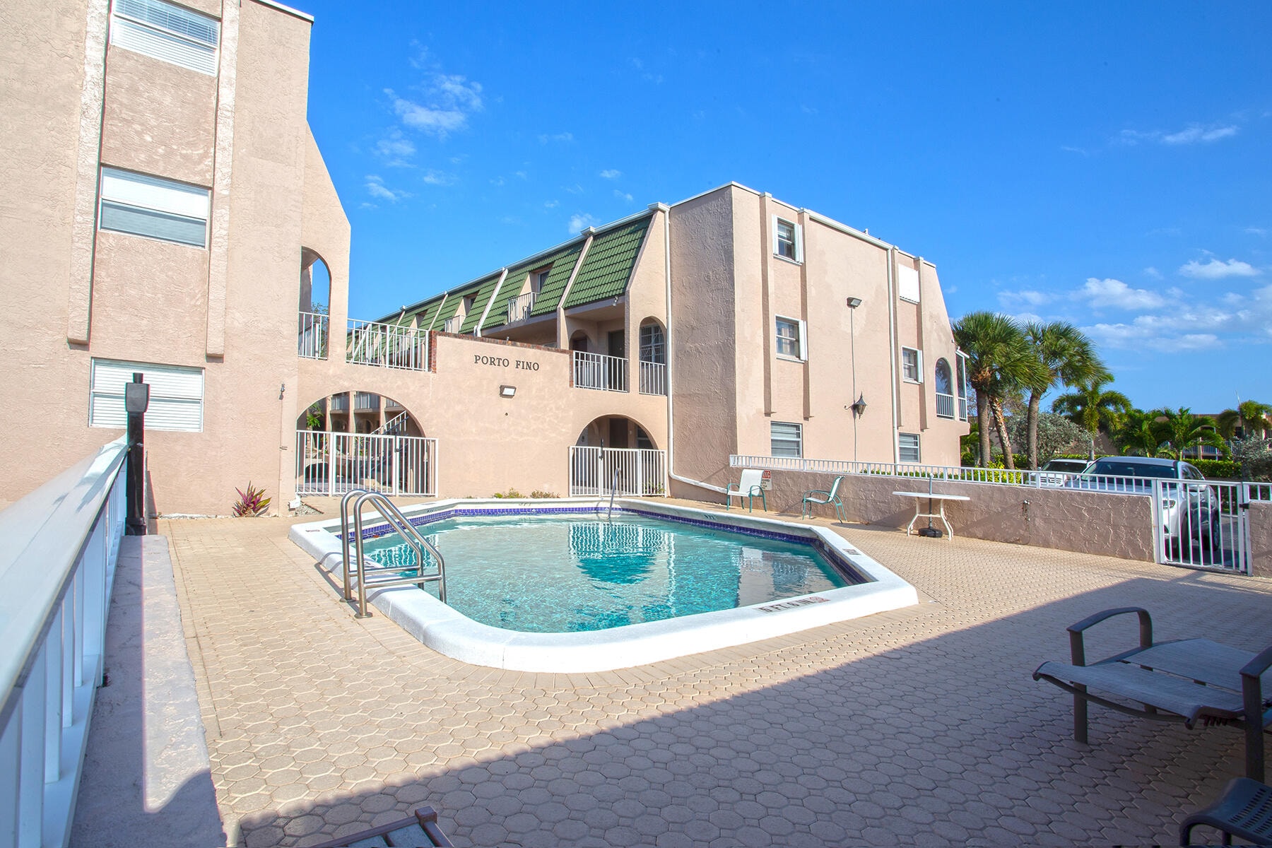 2BR – Condominium at 1100 SE 4th Avenue #37
