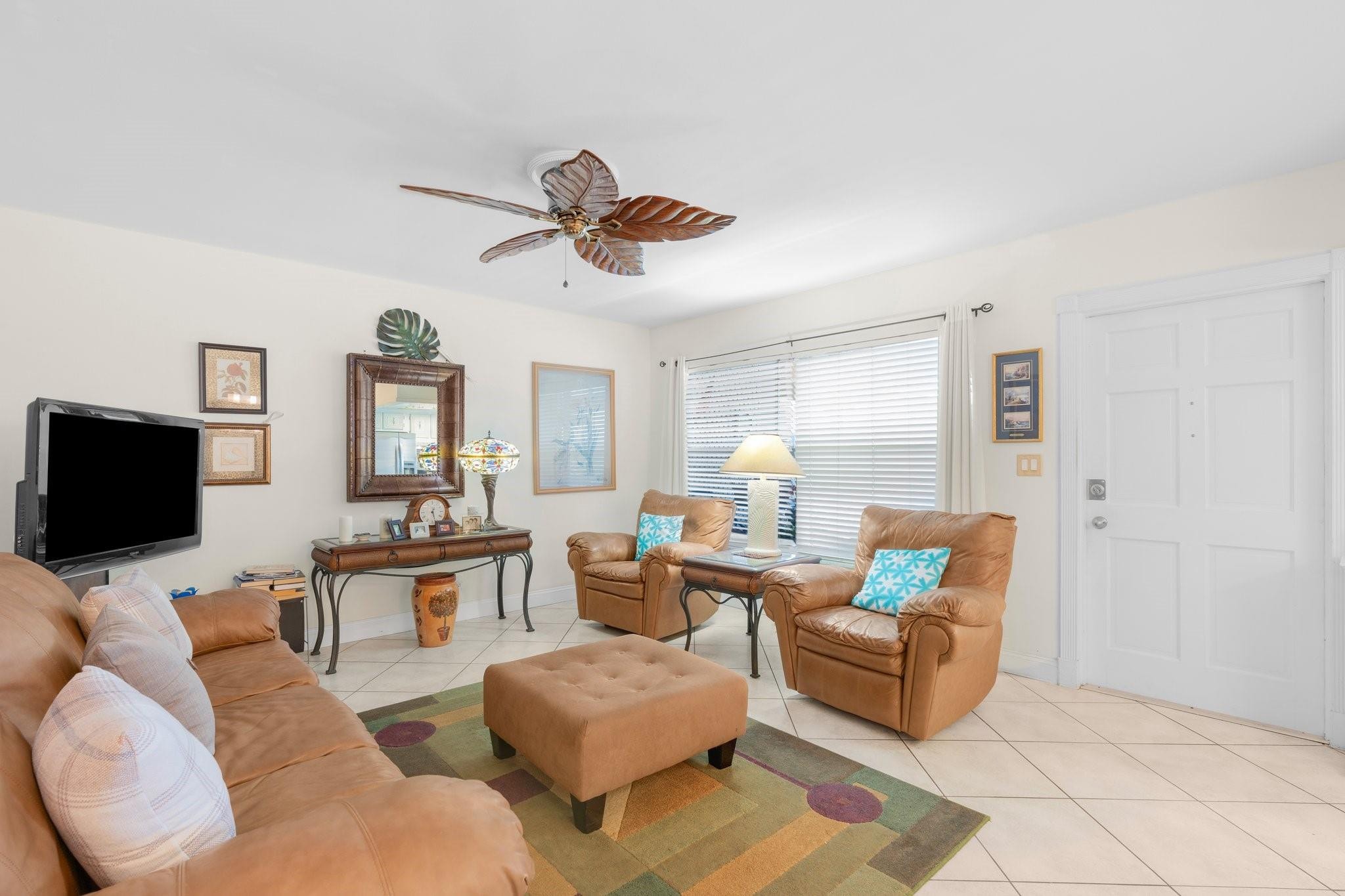 2BR – StockCooperative at 100 SE 6th Avenue #304