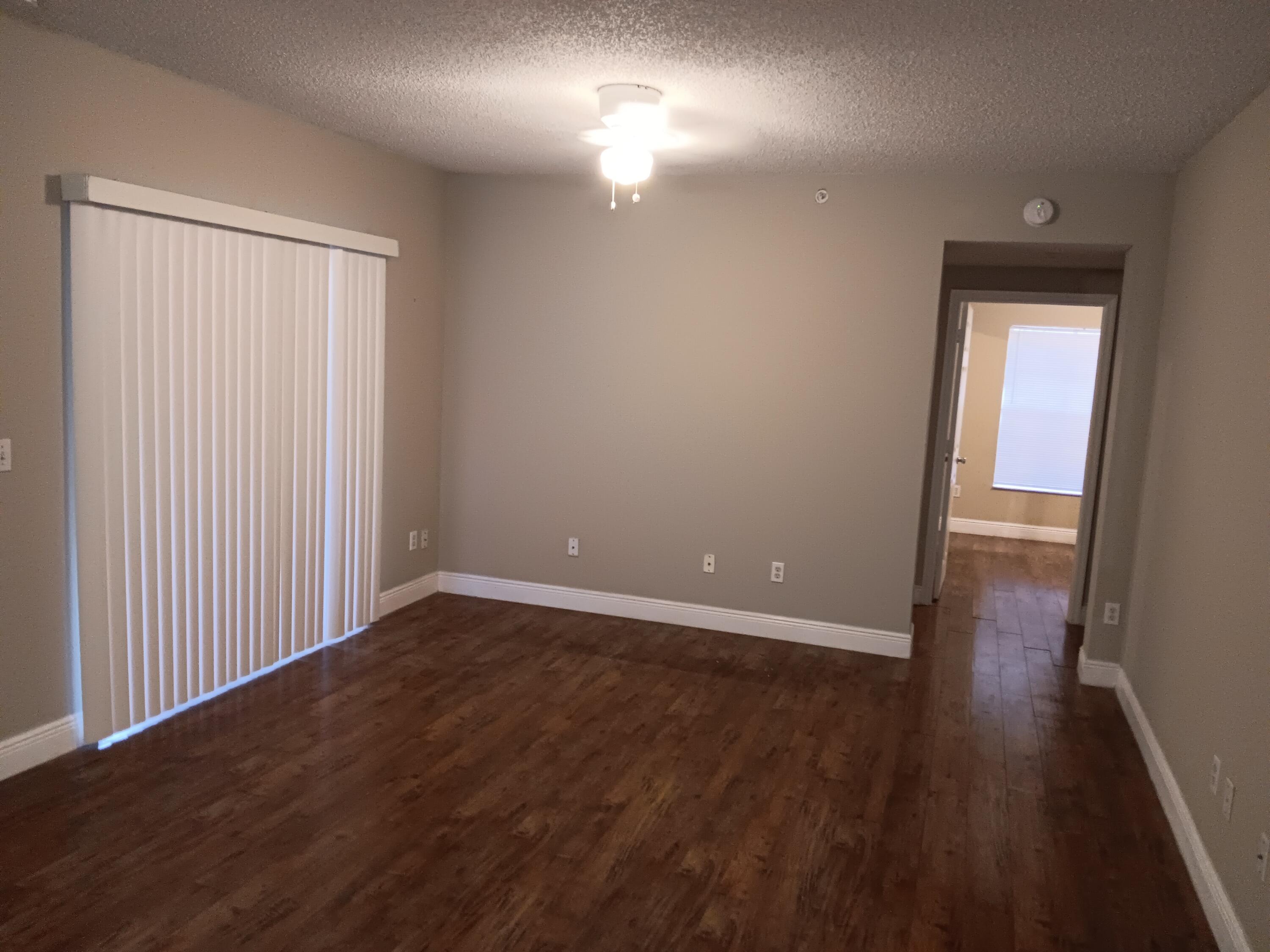 3BR – Condominium at 5048 Lantana Road #5112