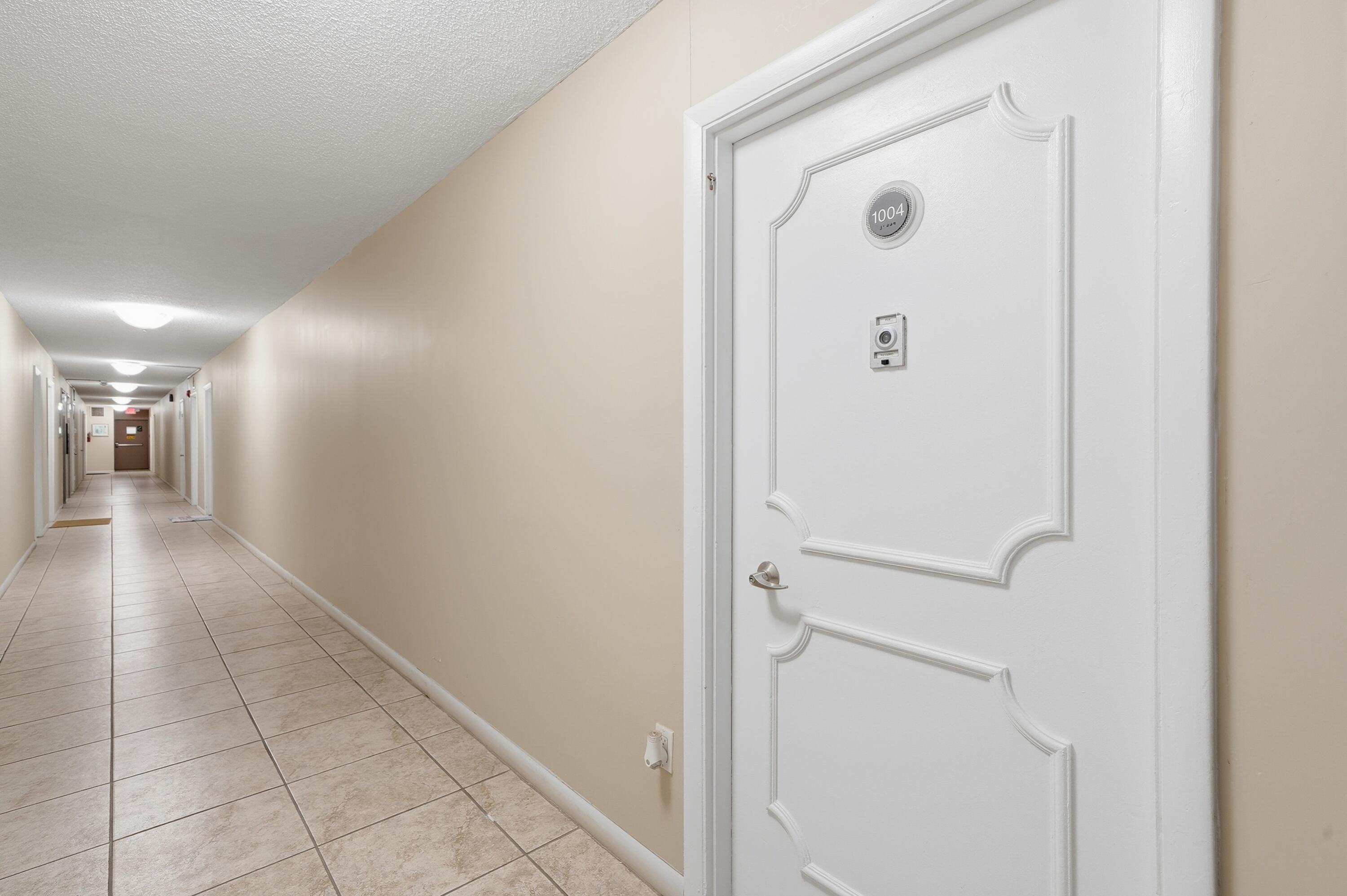 2BR – Condominium at 1401 S Ocean Drive #Ph4