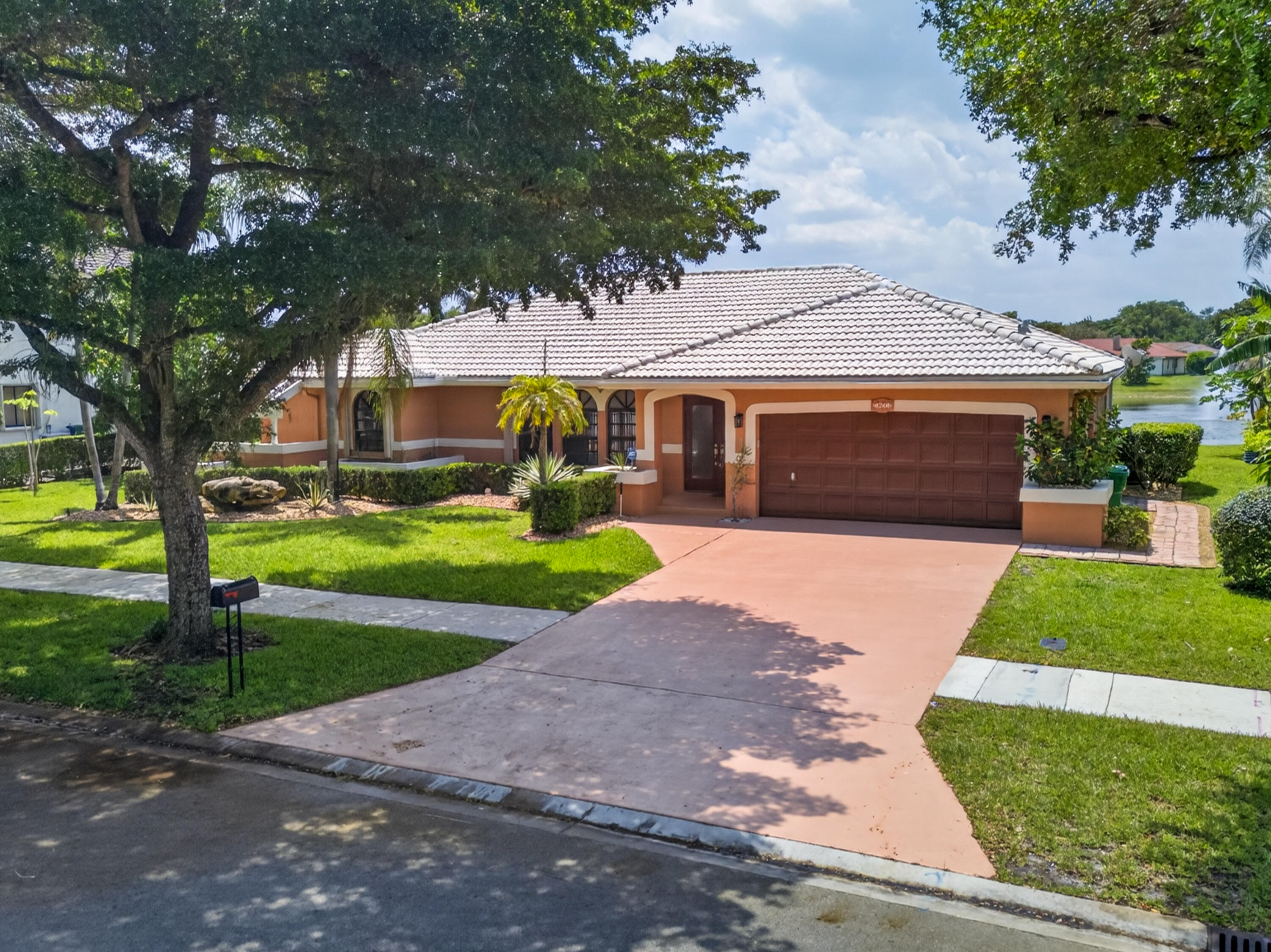 4BR – SingleFamilyResidence at 6266 NW 54th Drive