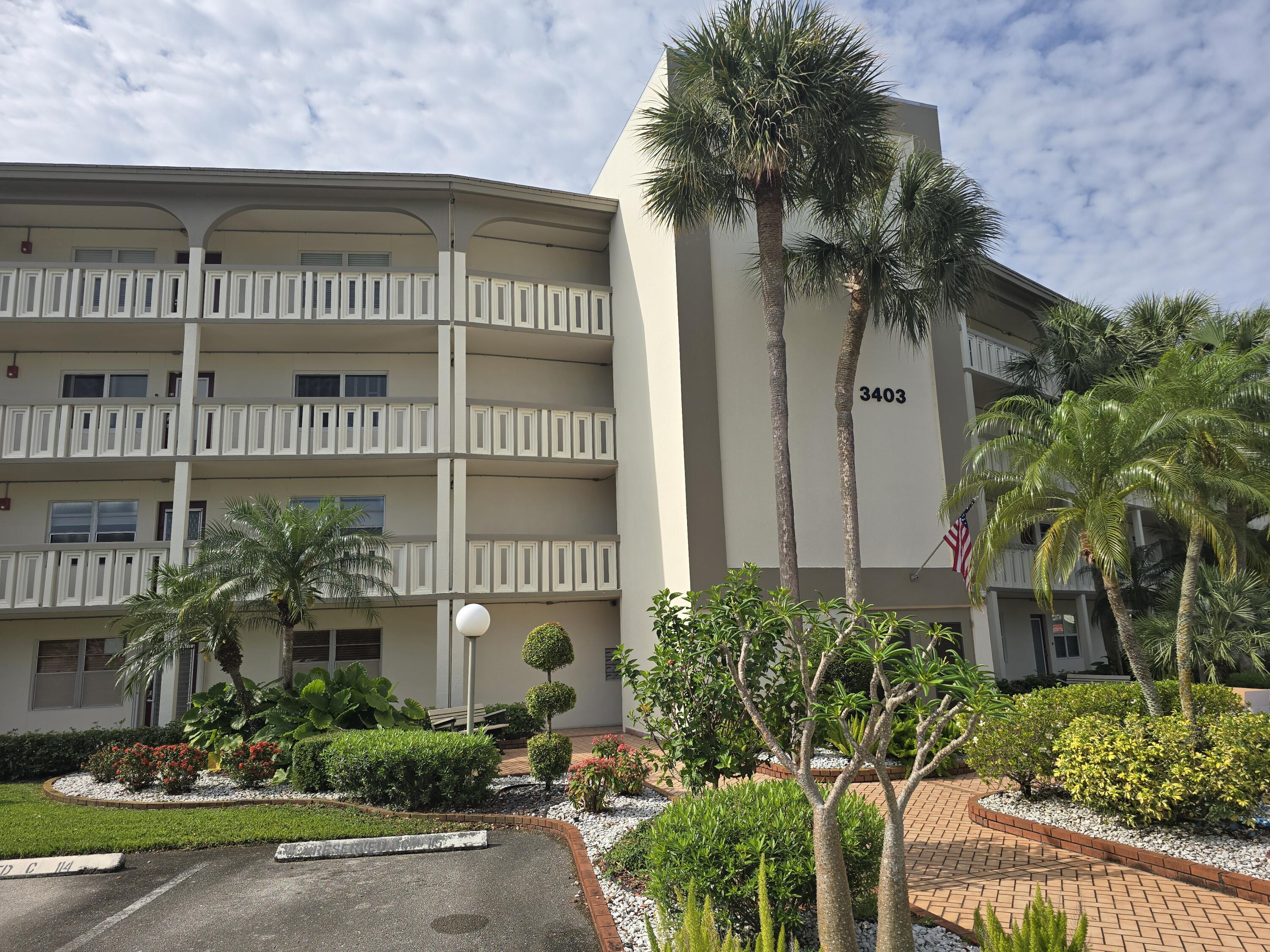 2BR – Condominium at 3403 Bimini Lane #F1