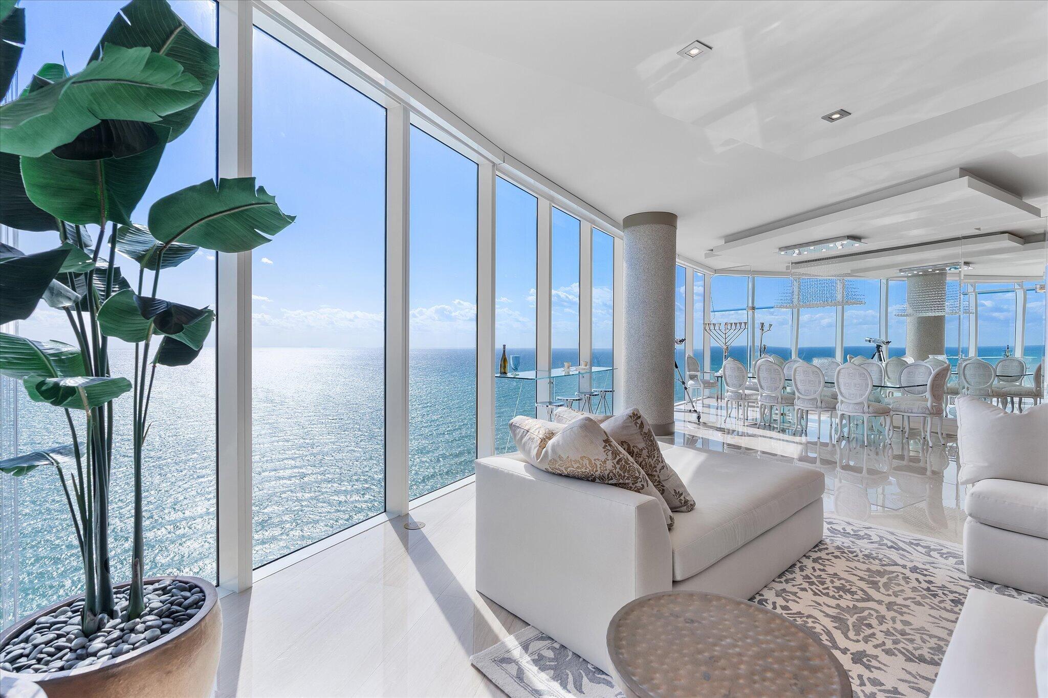 5BR – Condominium at 2711 S Ocean Drive #3602