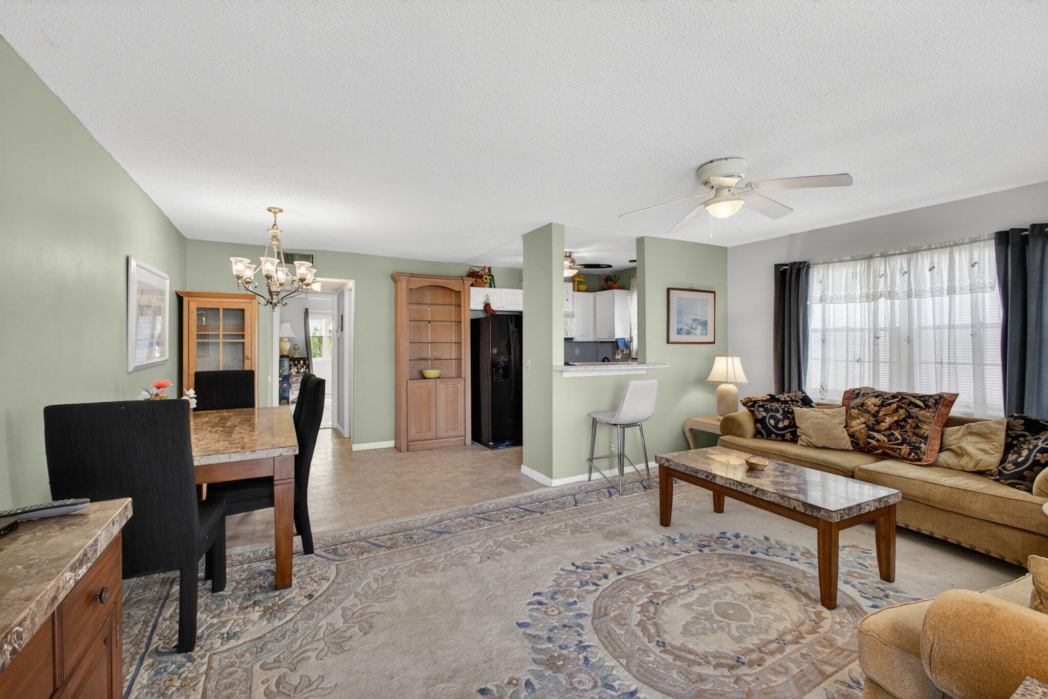1BR – Condominium at 157 Camden G