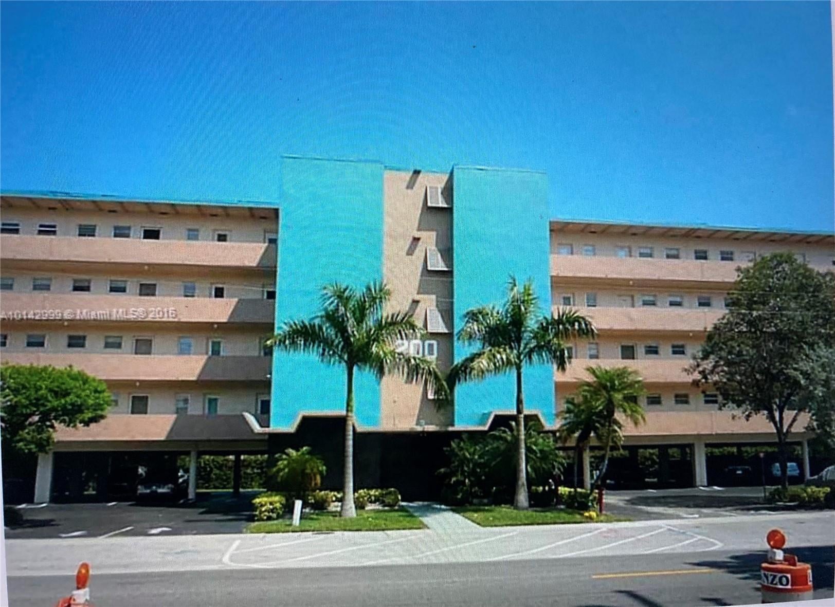 1BR – Condominium at 200 NE 14th Avenue #Apt 222