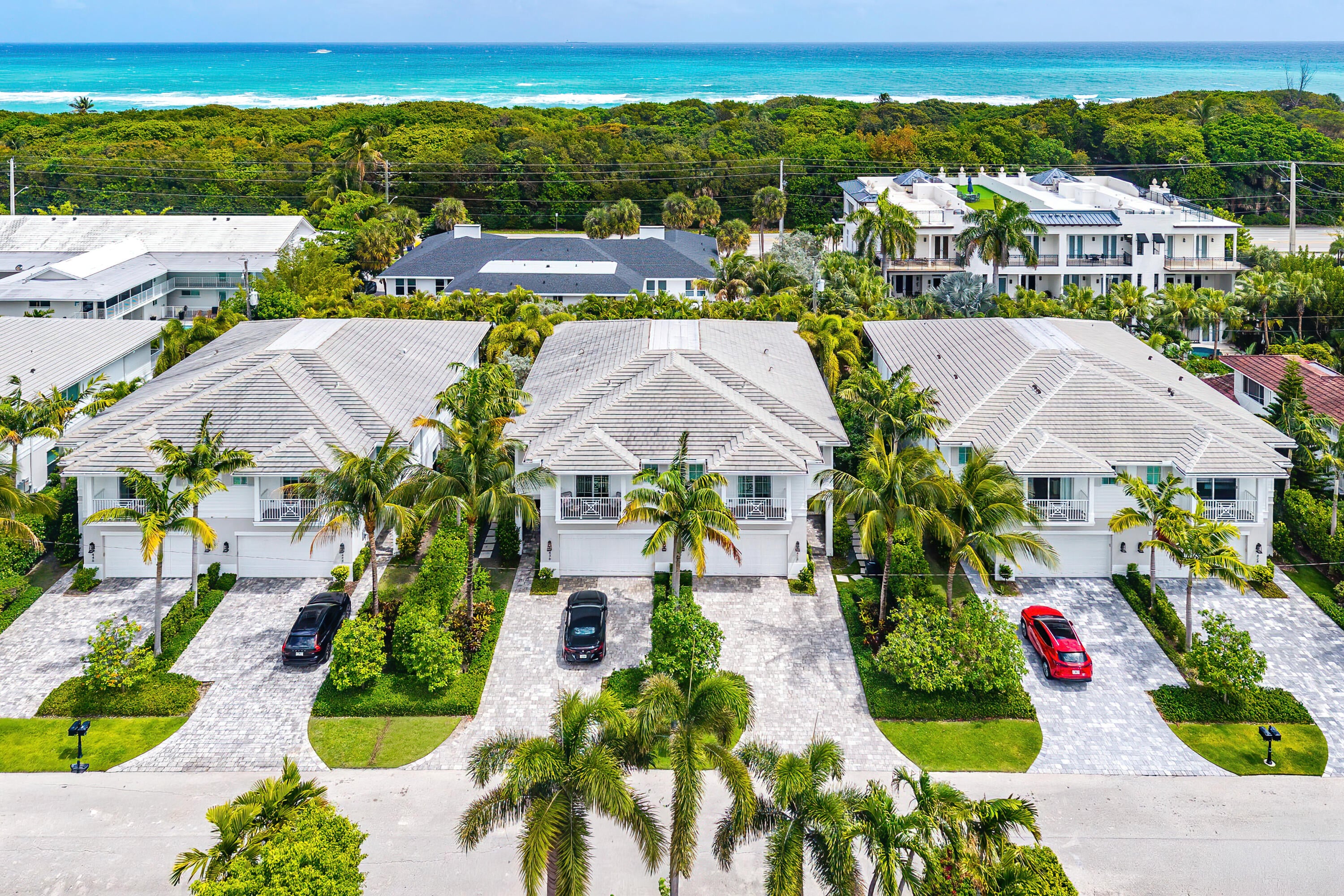 3BR – Townhouse at 436 NE Wavecrest Way