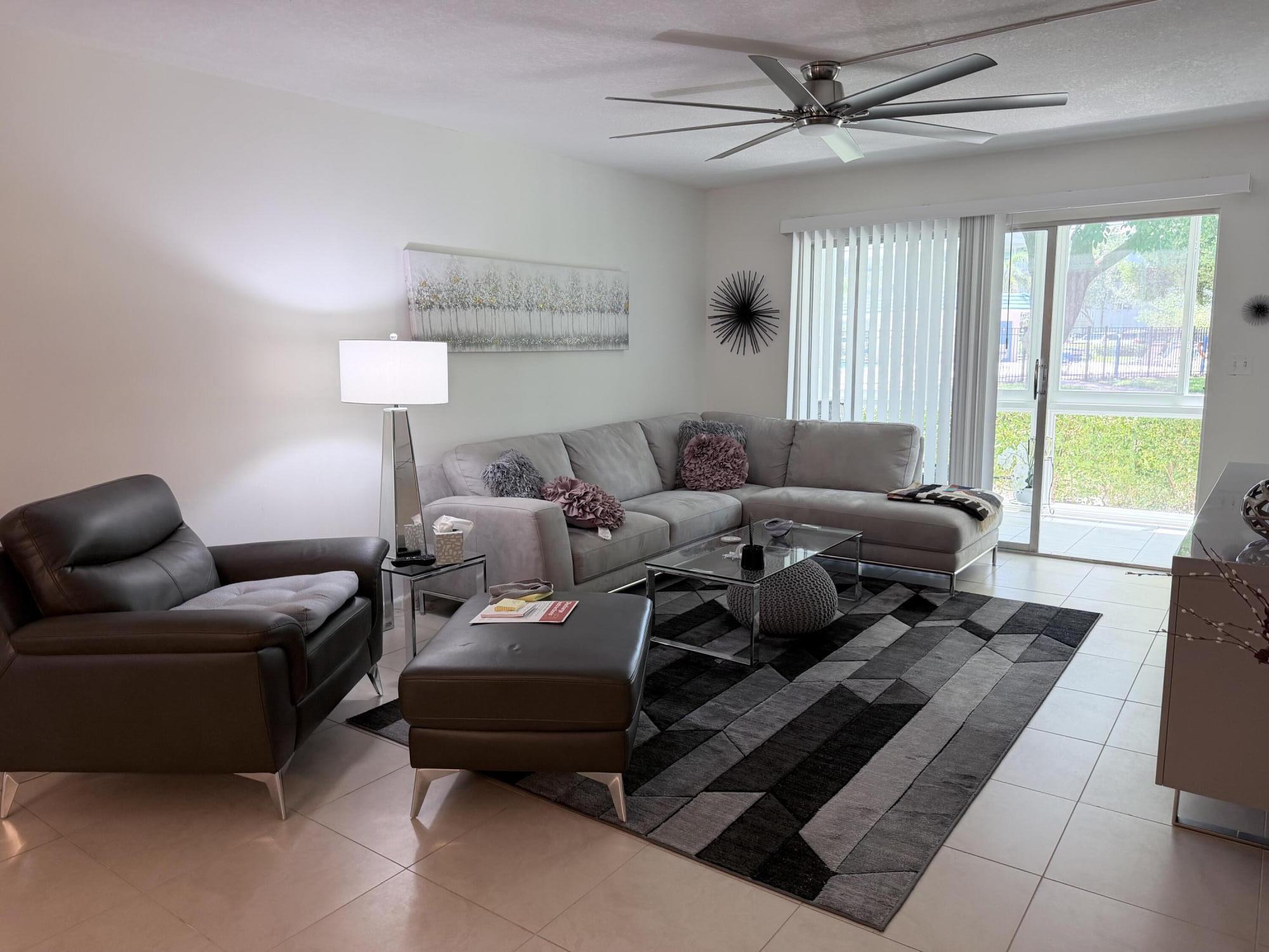 2BR – Condominium at 3002 Portofino Isle #D1