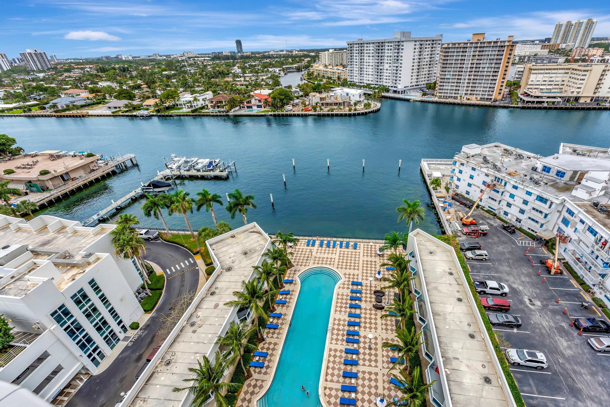 3BR – Condominium at 1945 S Ocean Drive #1408