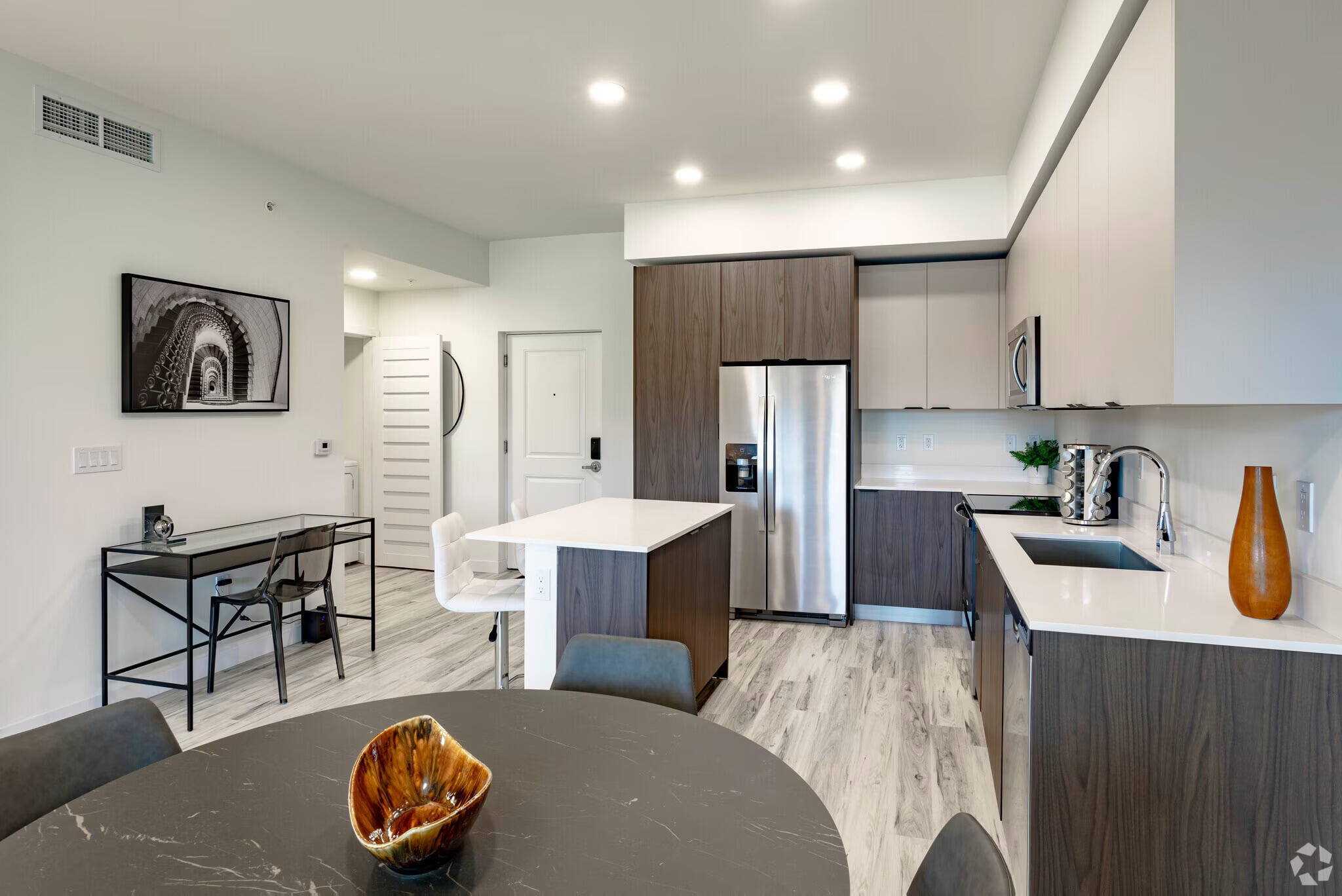 1BR – Apartment at 1621 S Dixie Highway #1f