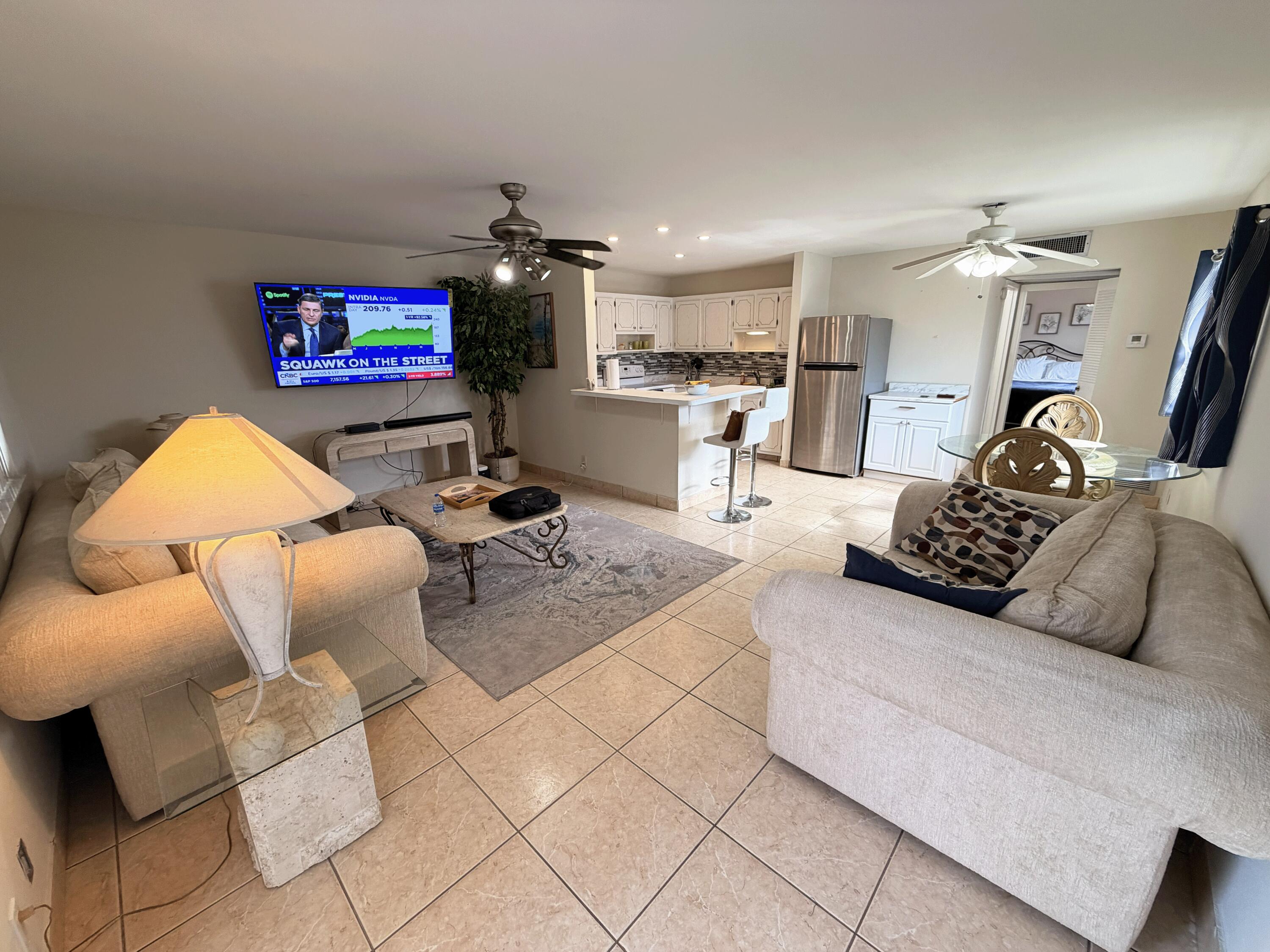 1BR – Condominium at 419 Brittany Drive