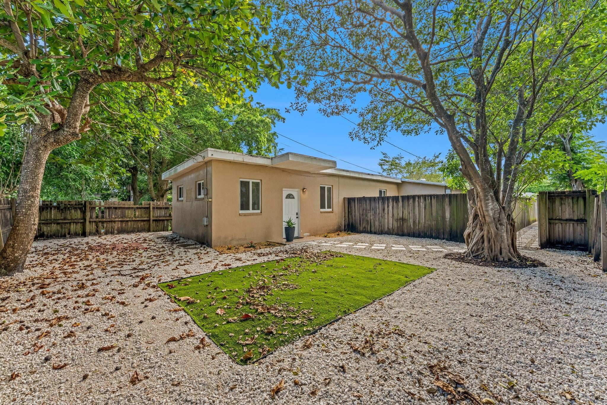 1BR – Apartment at 1340 NE 1st Avenue