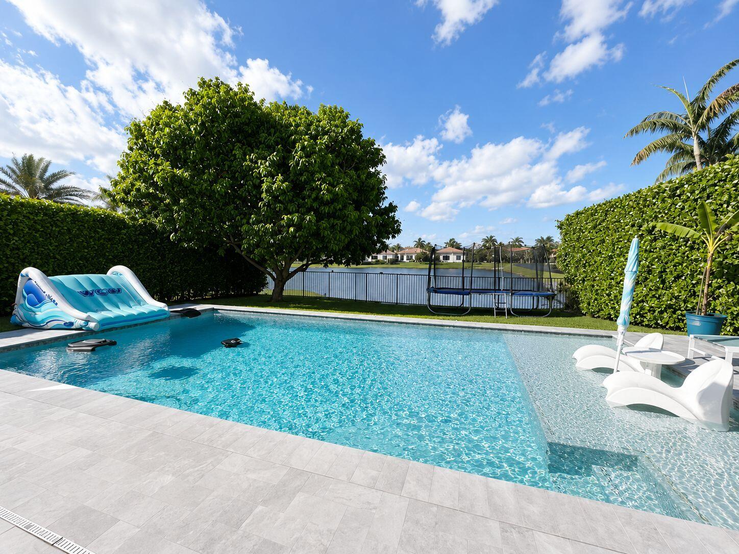 4BR – SingleFamilyResidence at 8408 NW 40th Street