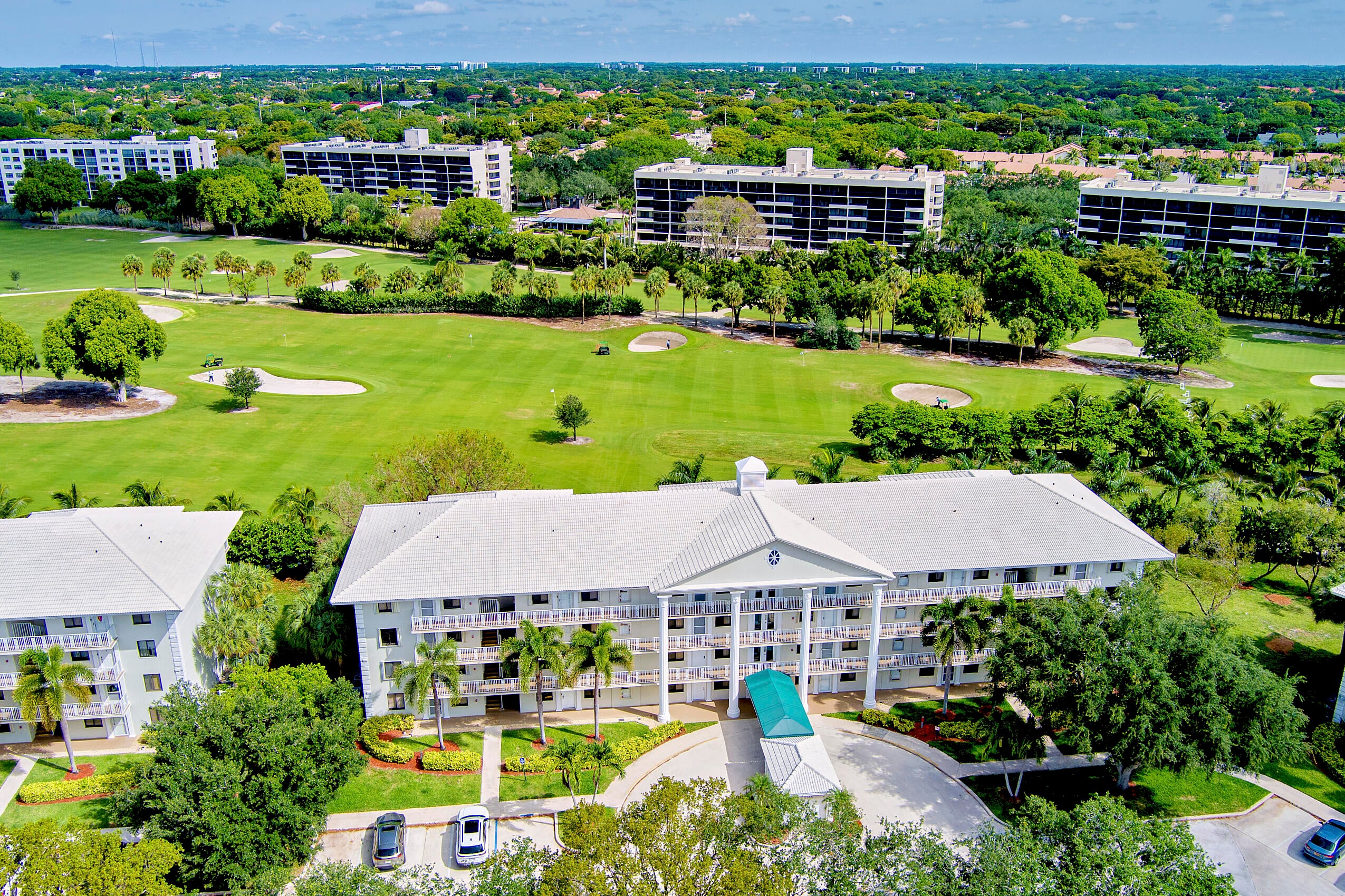 2BR – Condominium at 6145 Balboa Circle #103