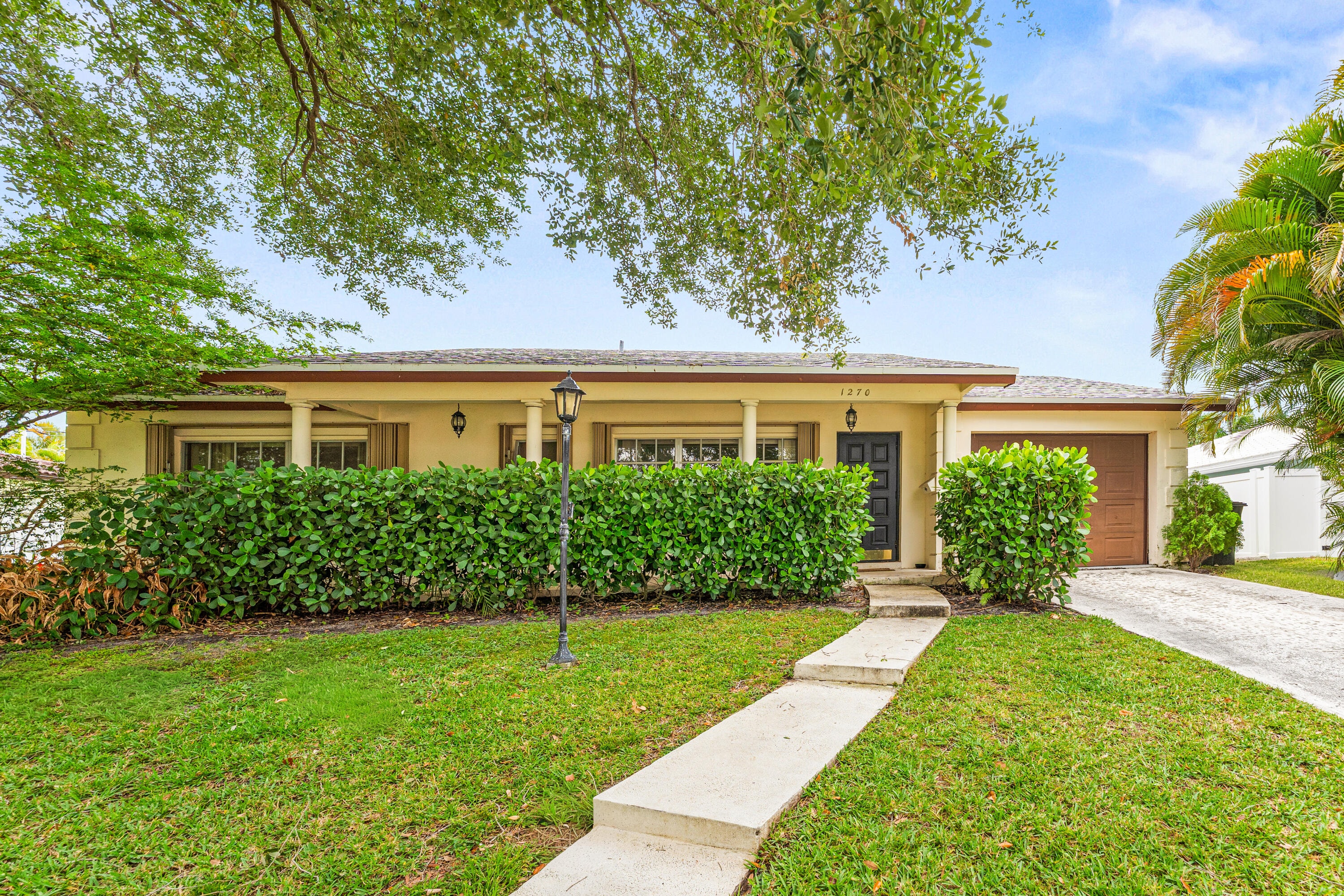 2BR – SingleFamilyResidence at 1270 SW 8th Street