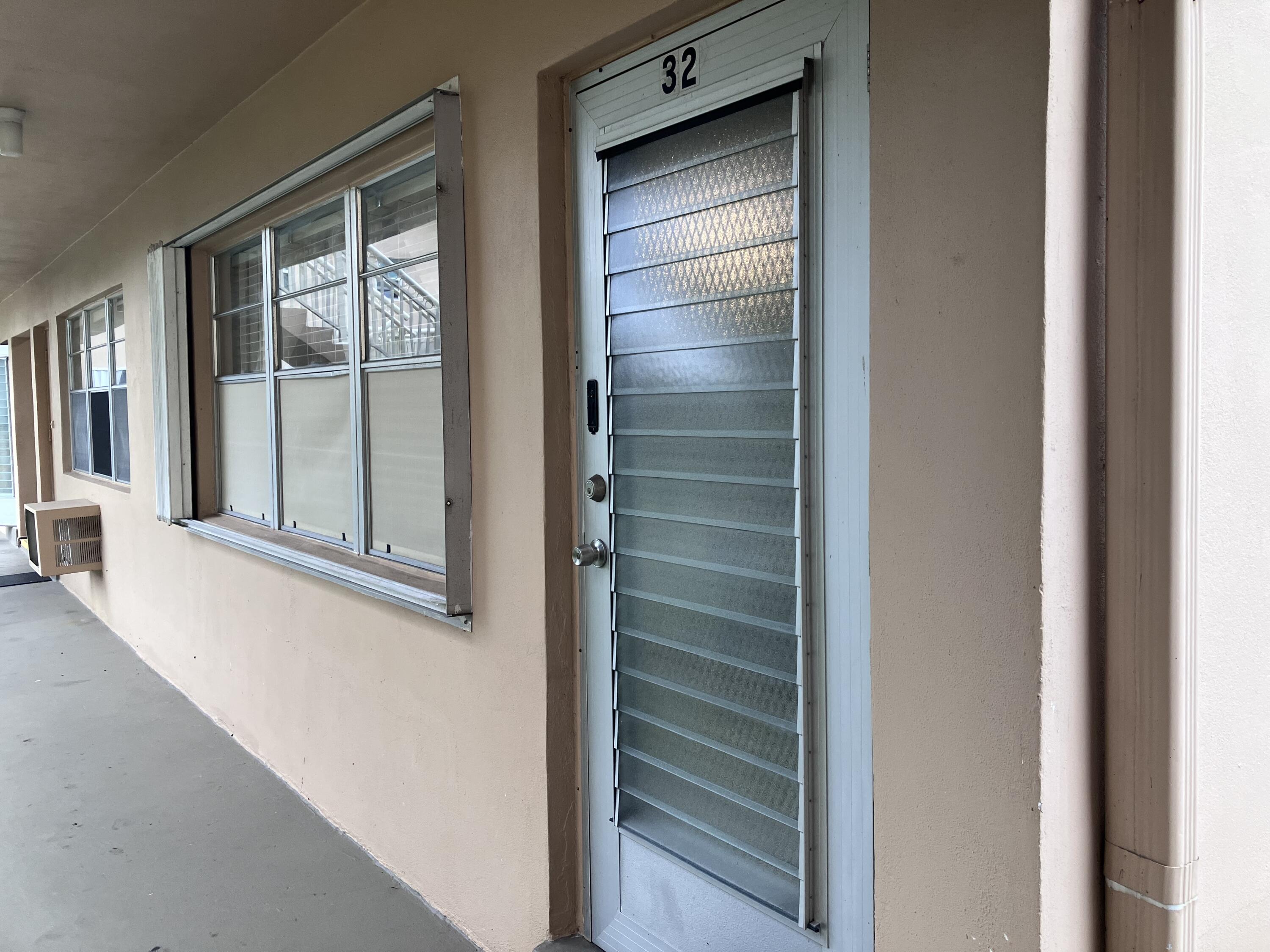1BR – Condominium at 32 Salisbury B