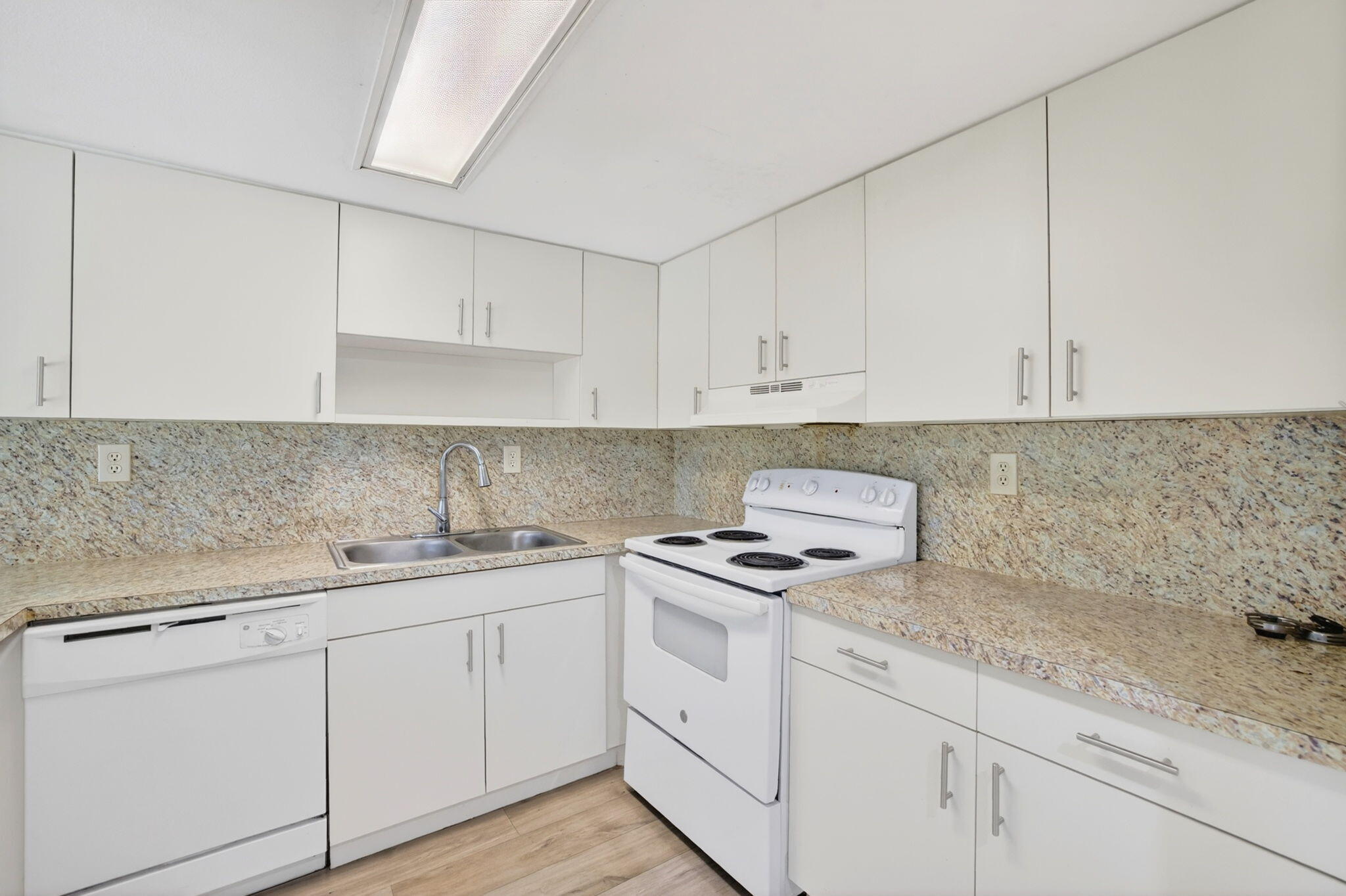 3BR – Townhouse at 321 Gulfstream Road