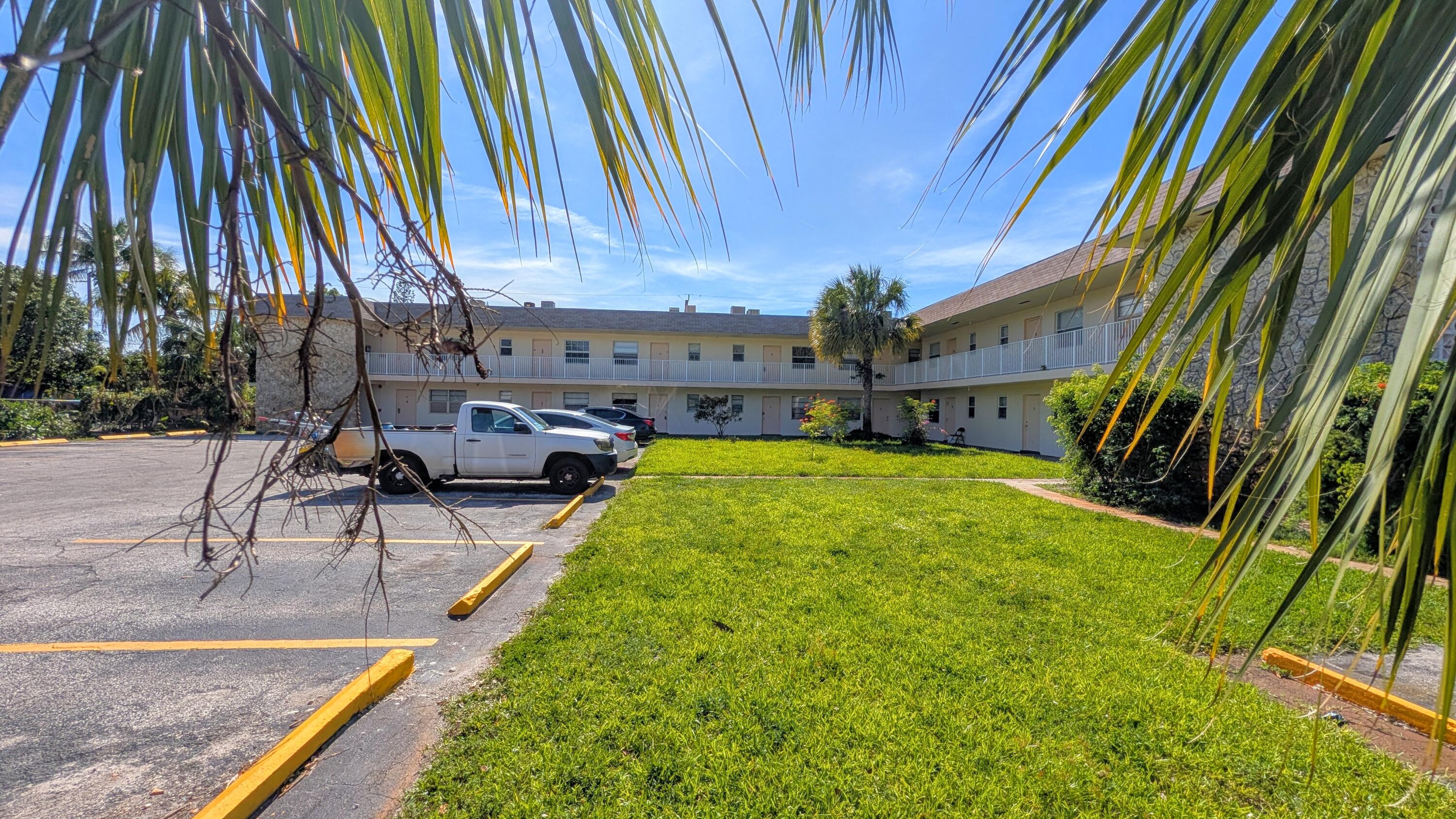 1BR – Condominium at 2301 SE 4th Street #15