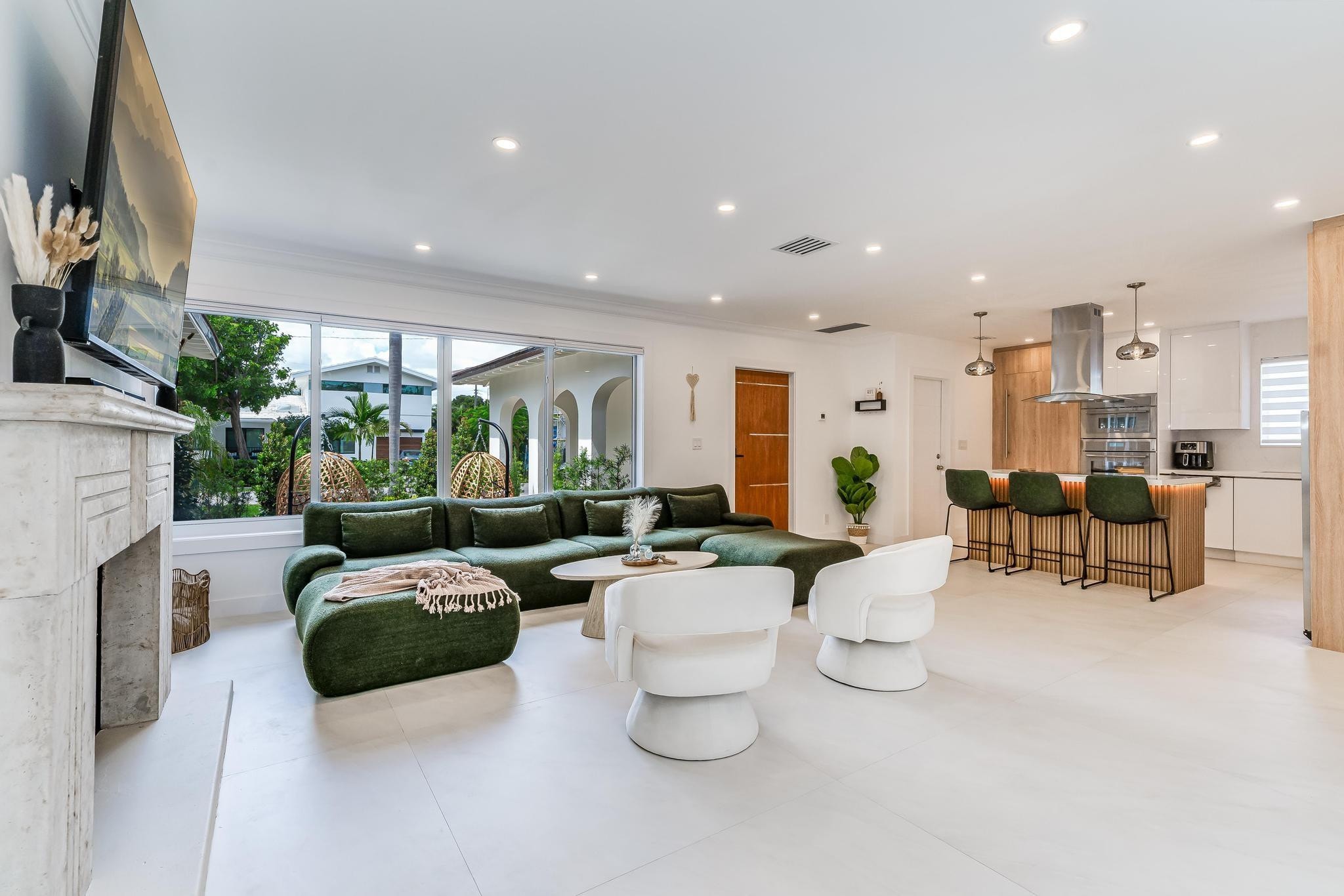 4BR – SingleFamilyResidence at 616 NE 16th Terrace