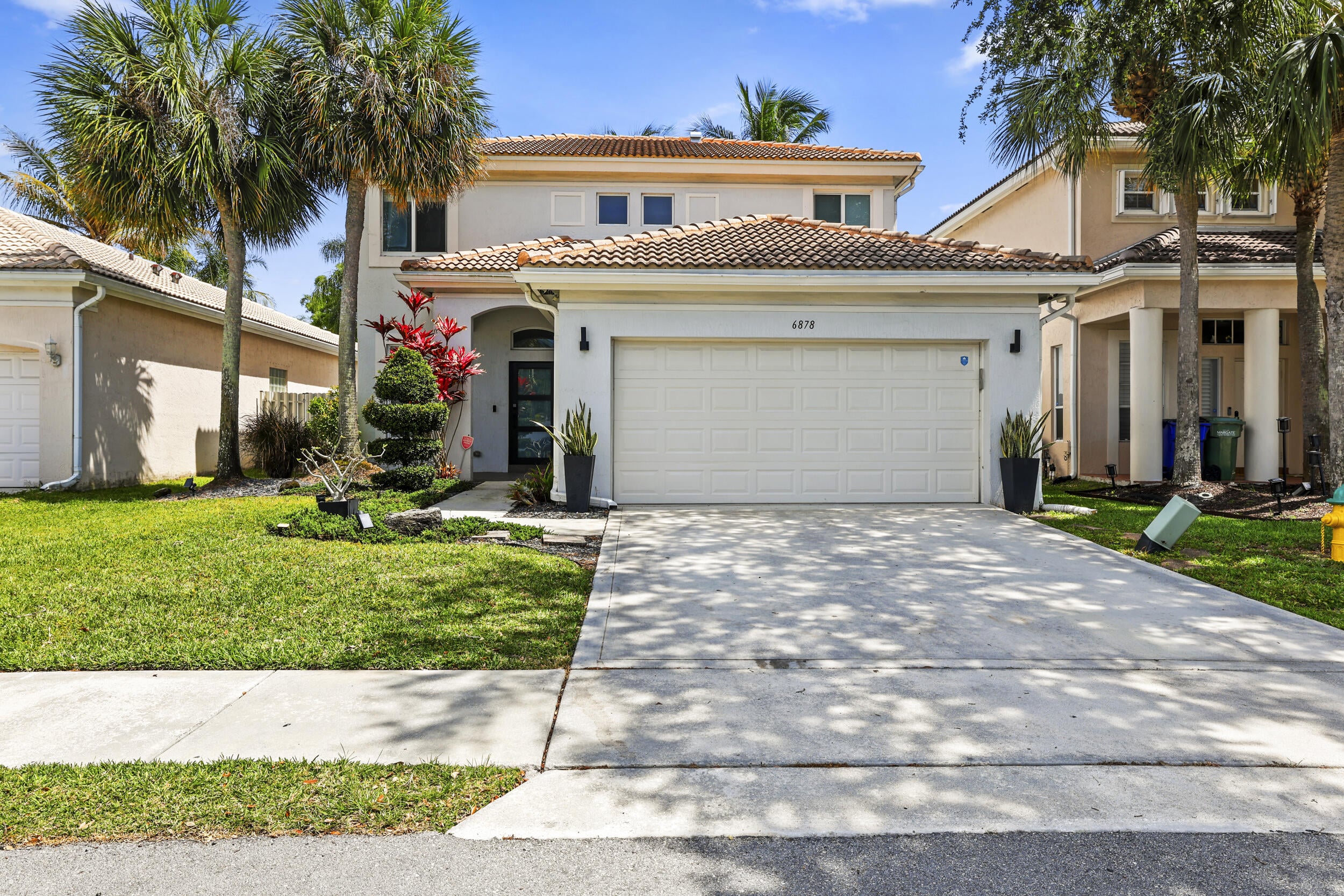 3BR – SingleFamilyResidence at 6878 NW 33rd Street