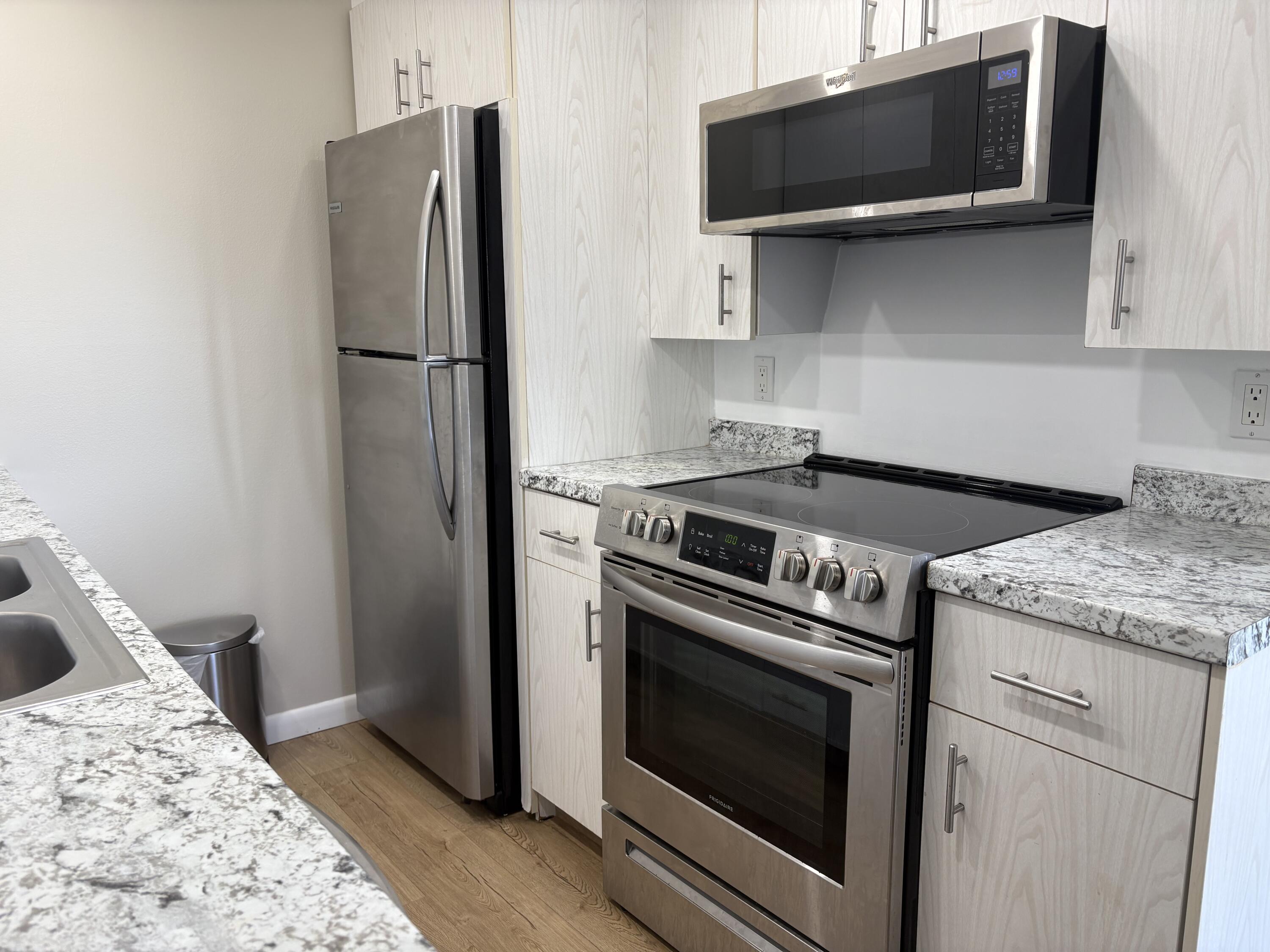 2BR – Condominium at 3082 Cornwall E