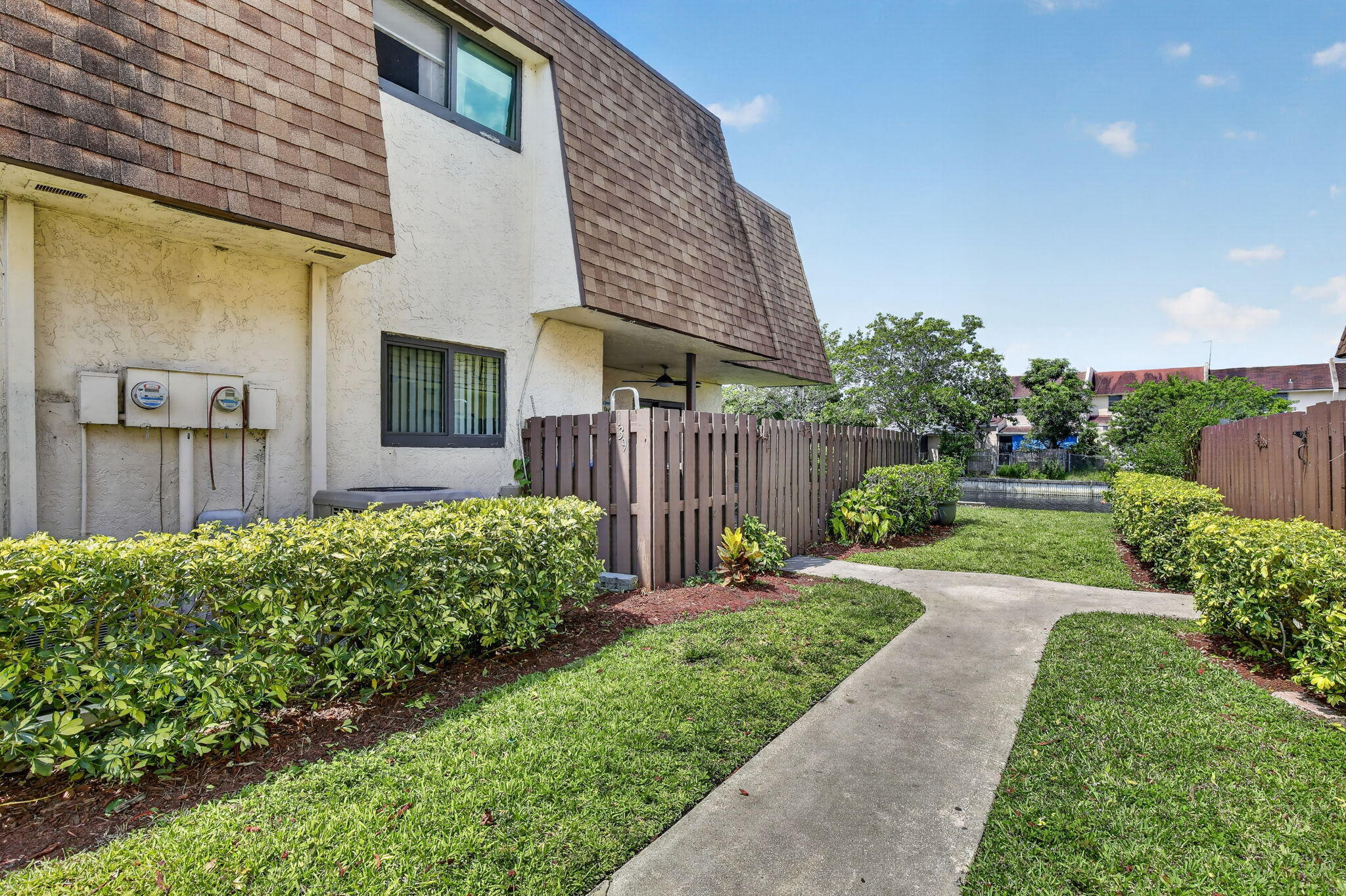 3BR – Townhouse at 139 San Remo Boulevard #139