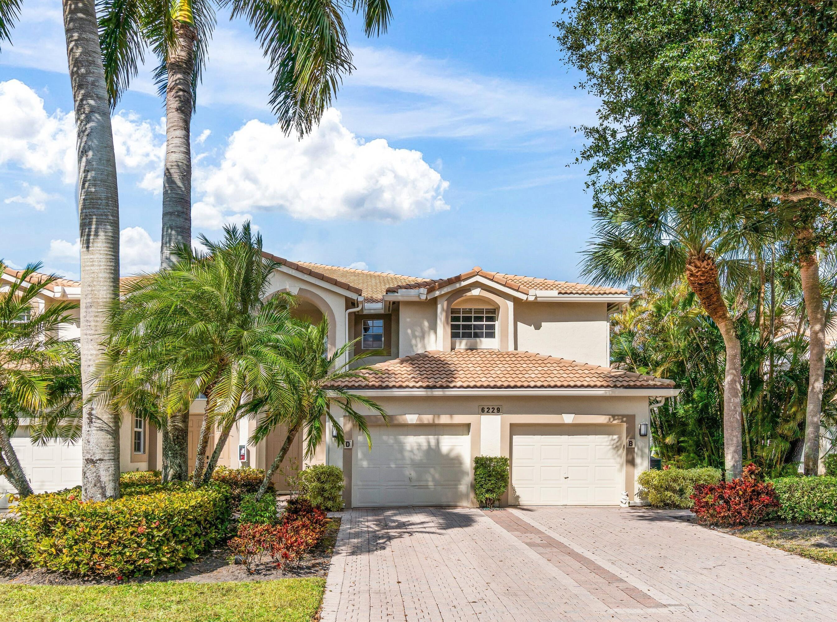 4BR – Condominium at 6229 Graycliff Drive #D