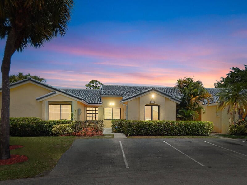 3BR – RES at 6846 Bridlewood Court