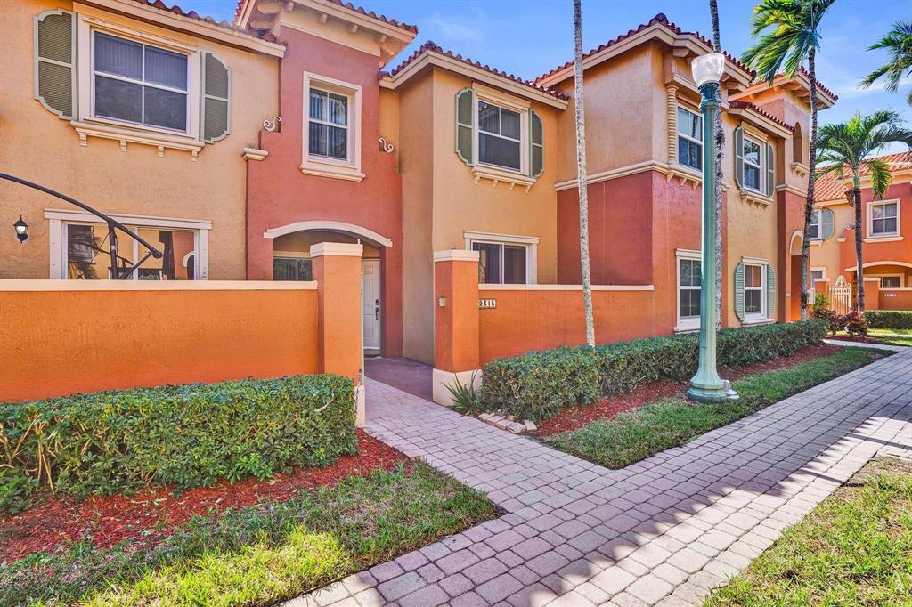 3BR – Townhouse at 2315 Clipper Place