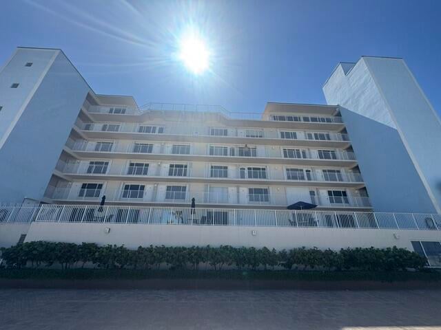 1BR – Condominium at 300 Oregon Street #502