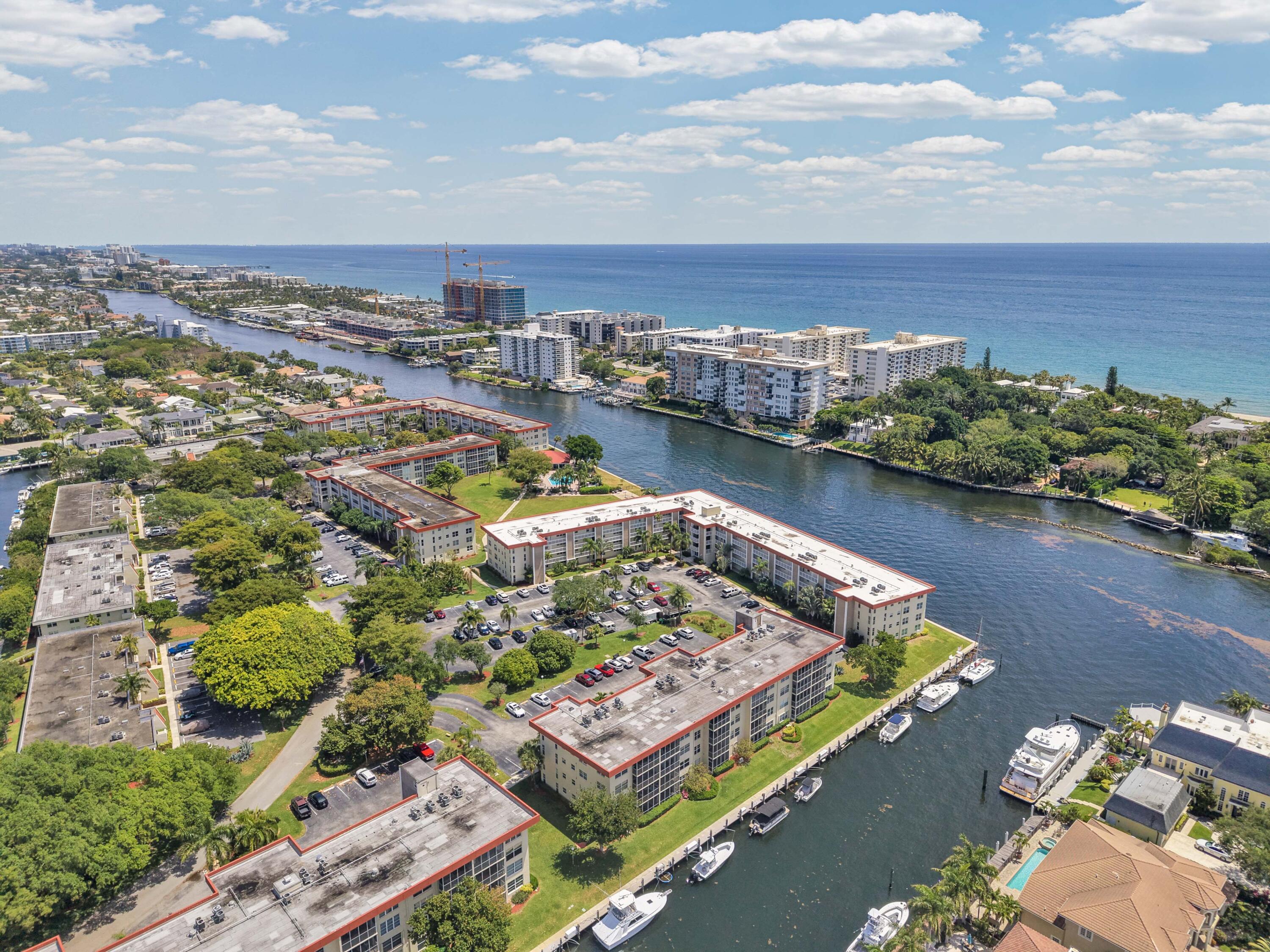 2BR – Condominium at 3050 NE 48th Court #305